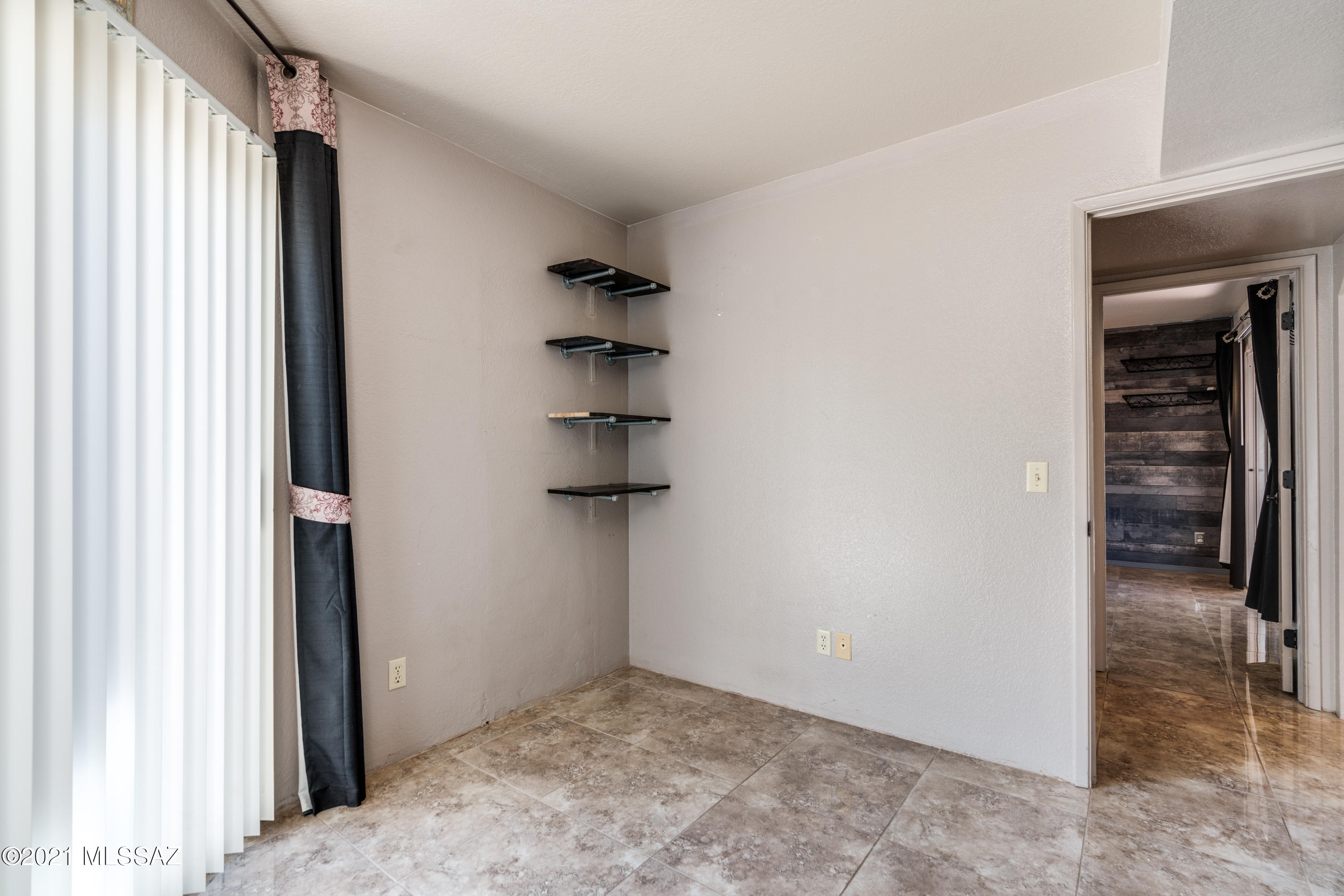 7574 E Camino de Querabi