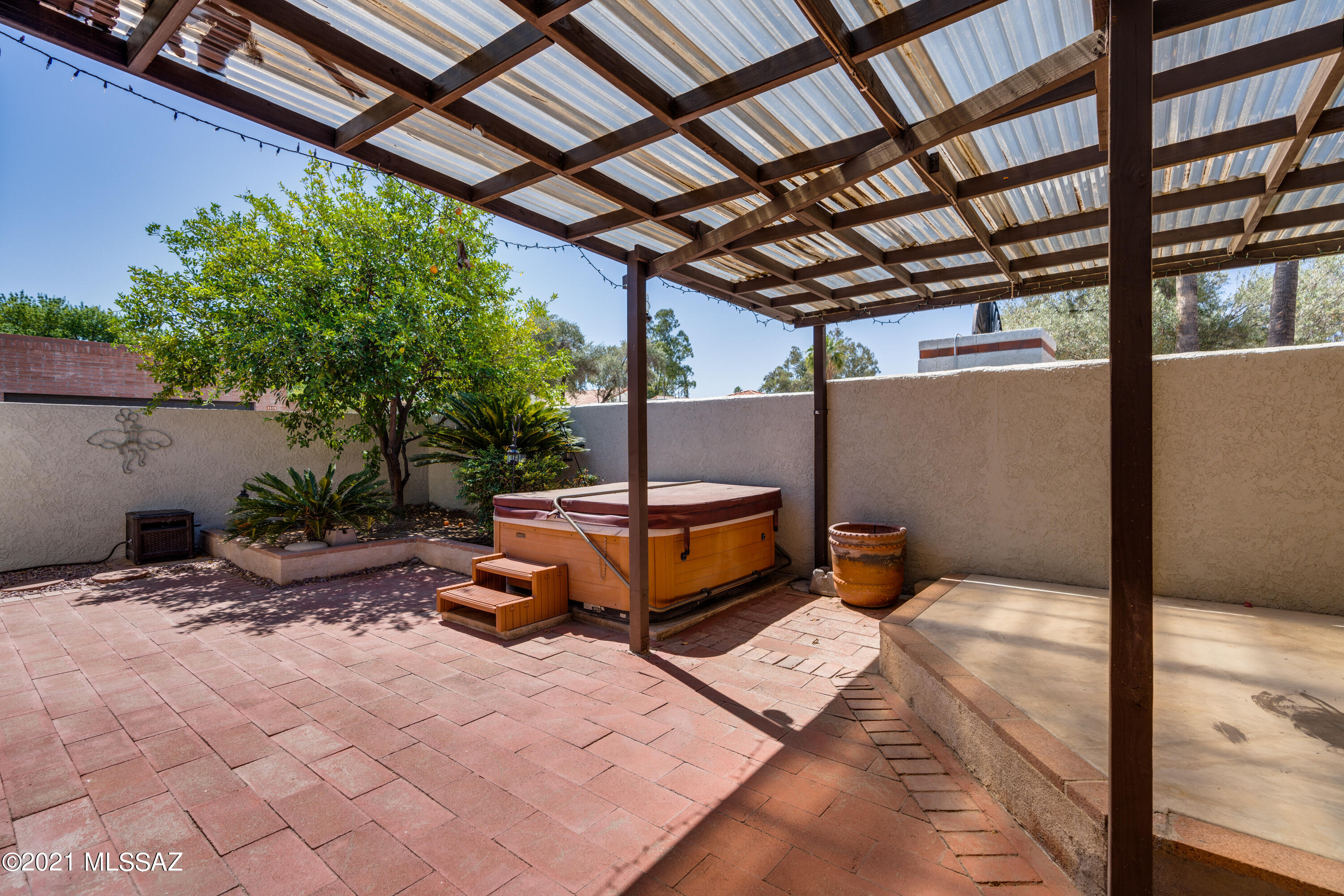 7574 E Camino de Querabi