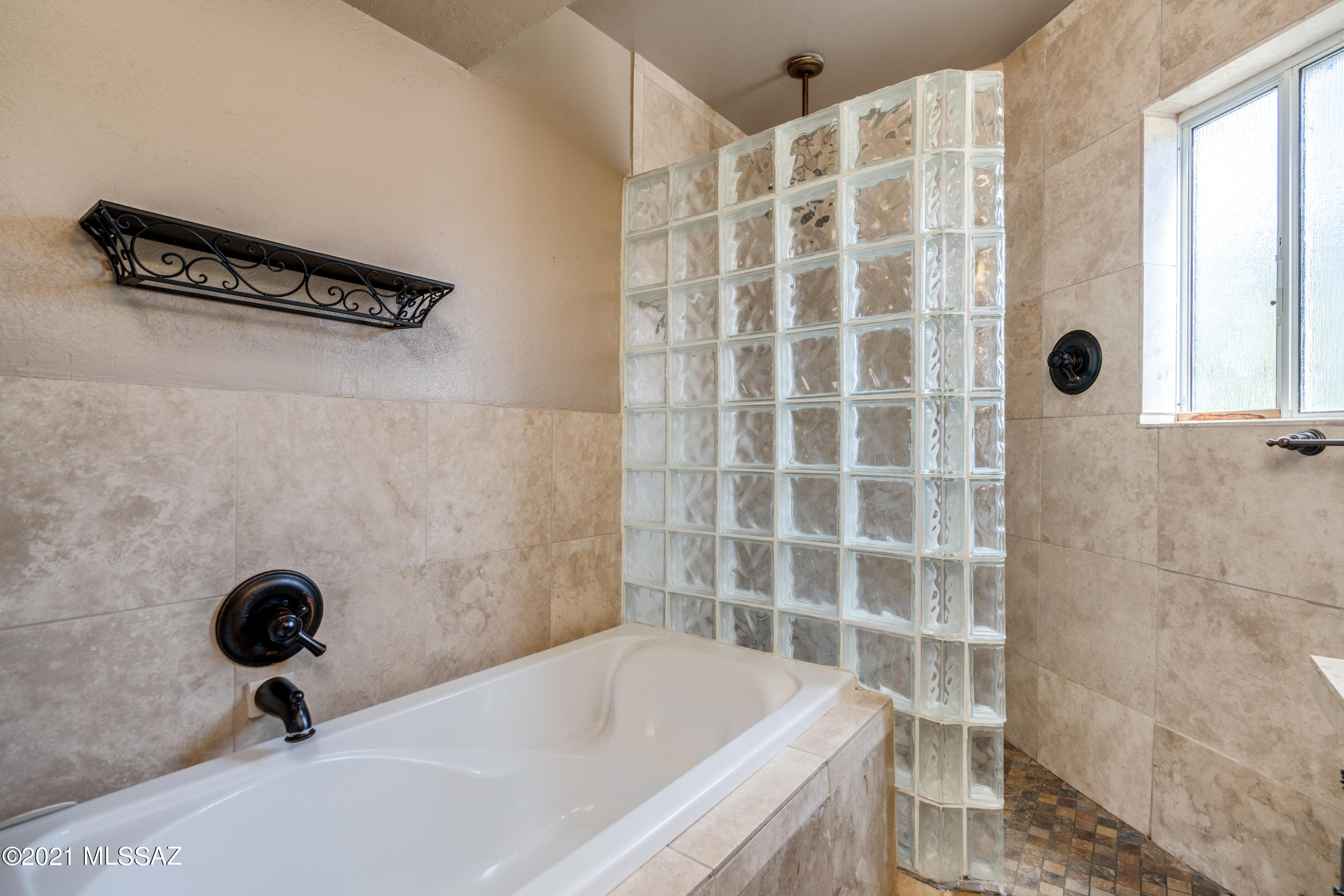 7574 E Camino de Querabi