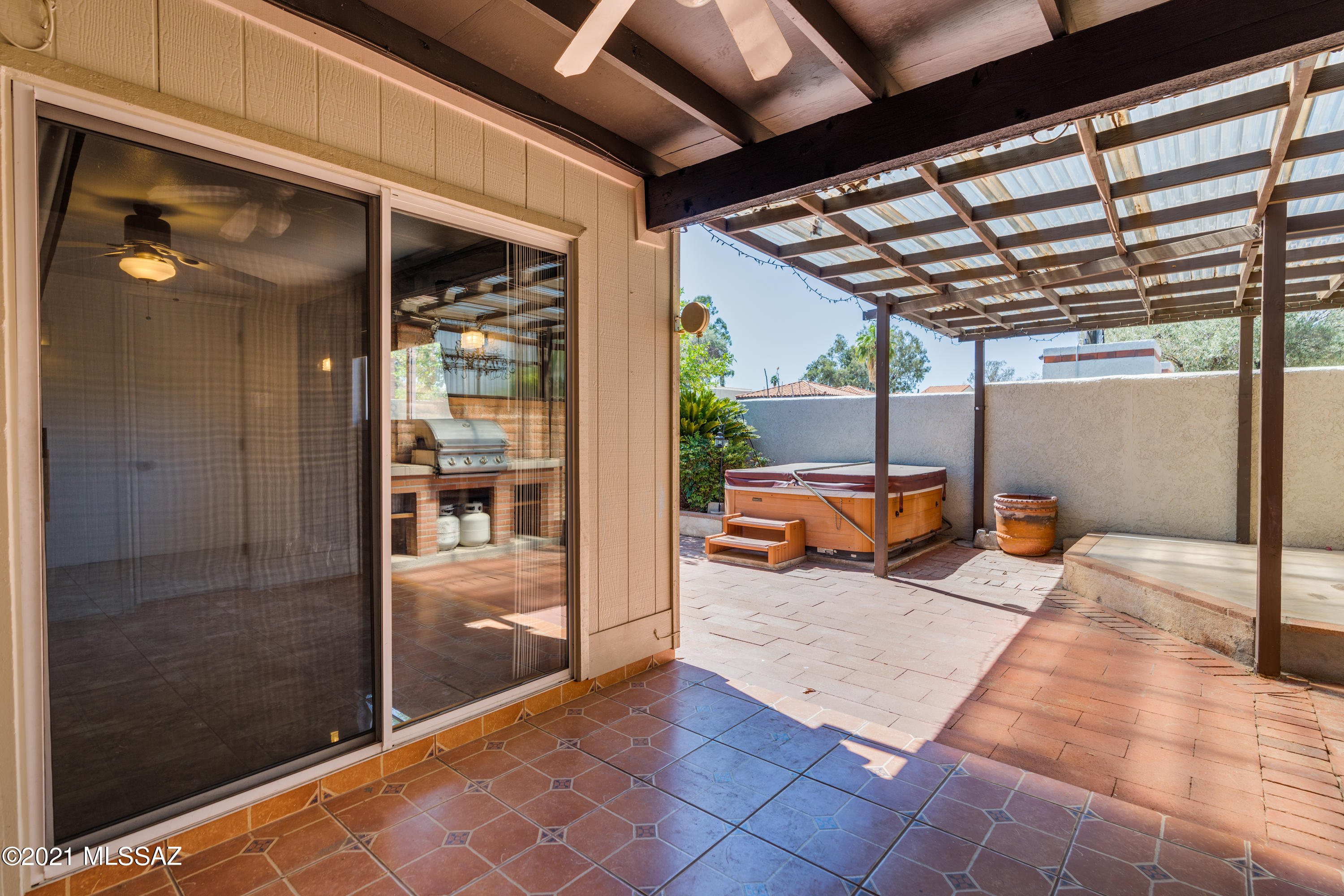 7574 E Camino de Querabi