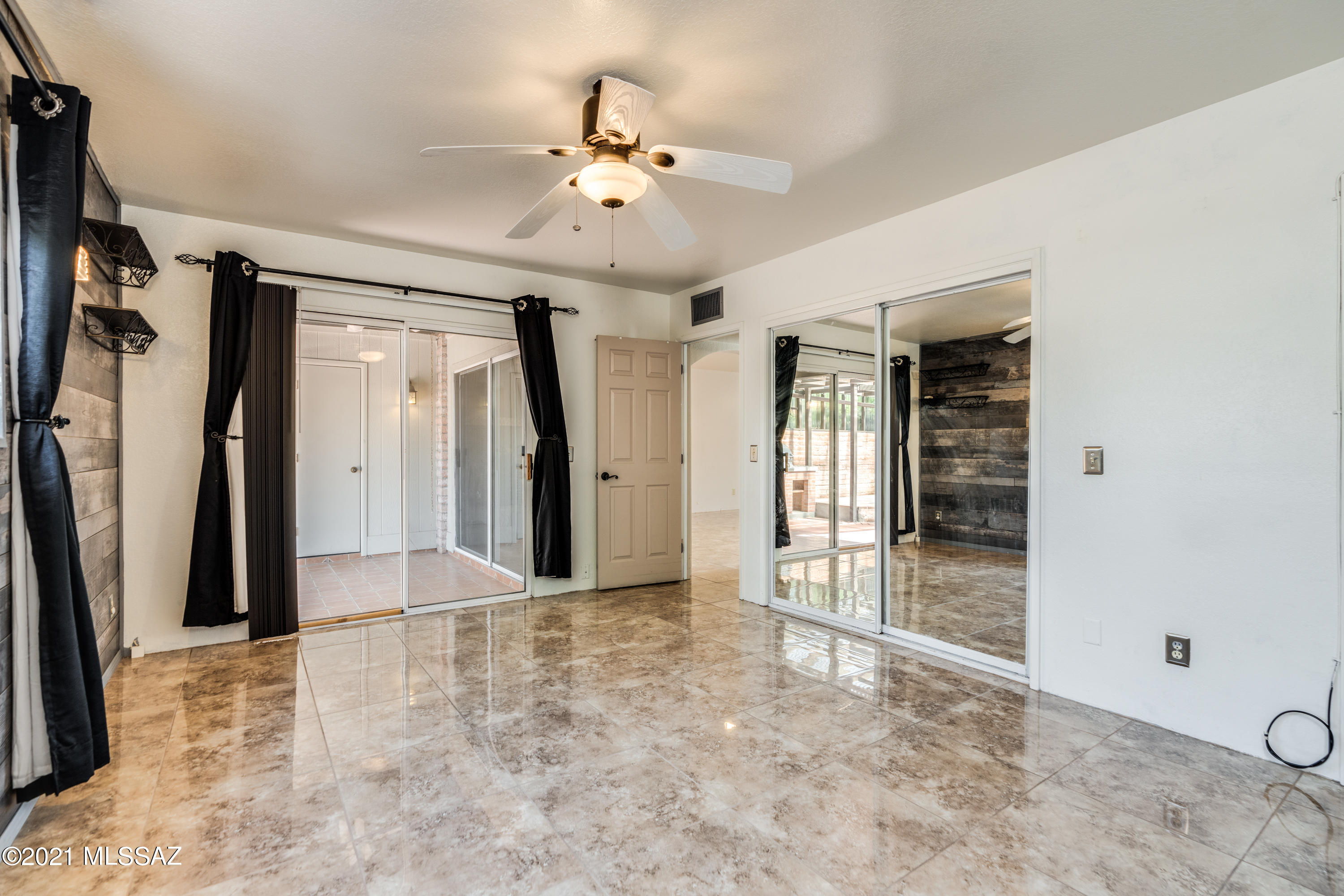 7574 E Camino de Querabi