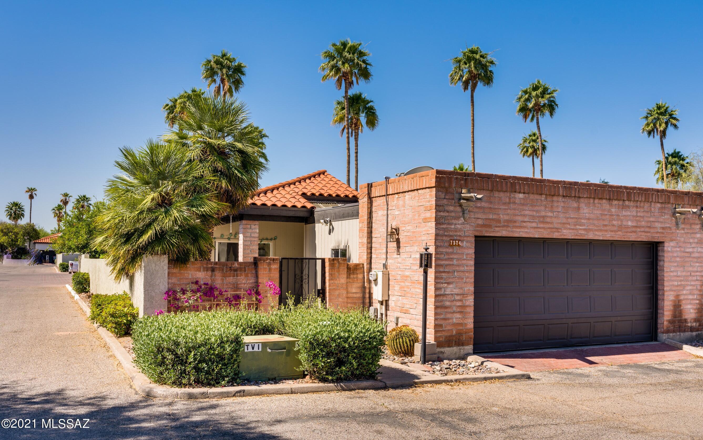 7574 E Camino de Querabi