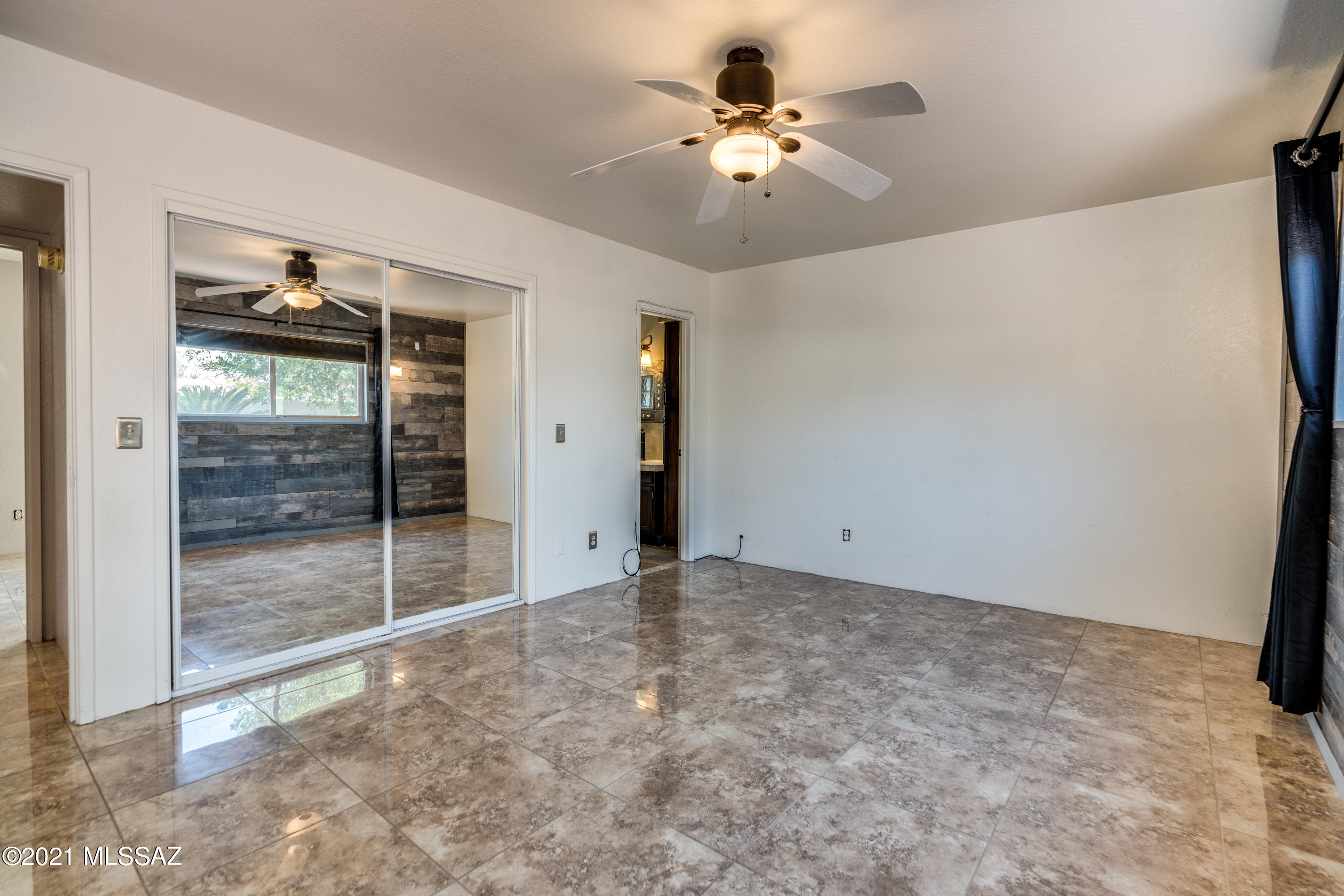 7574 E Camino de Querabi