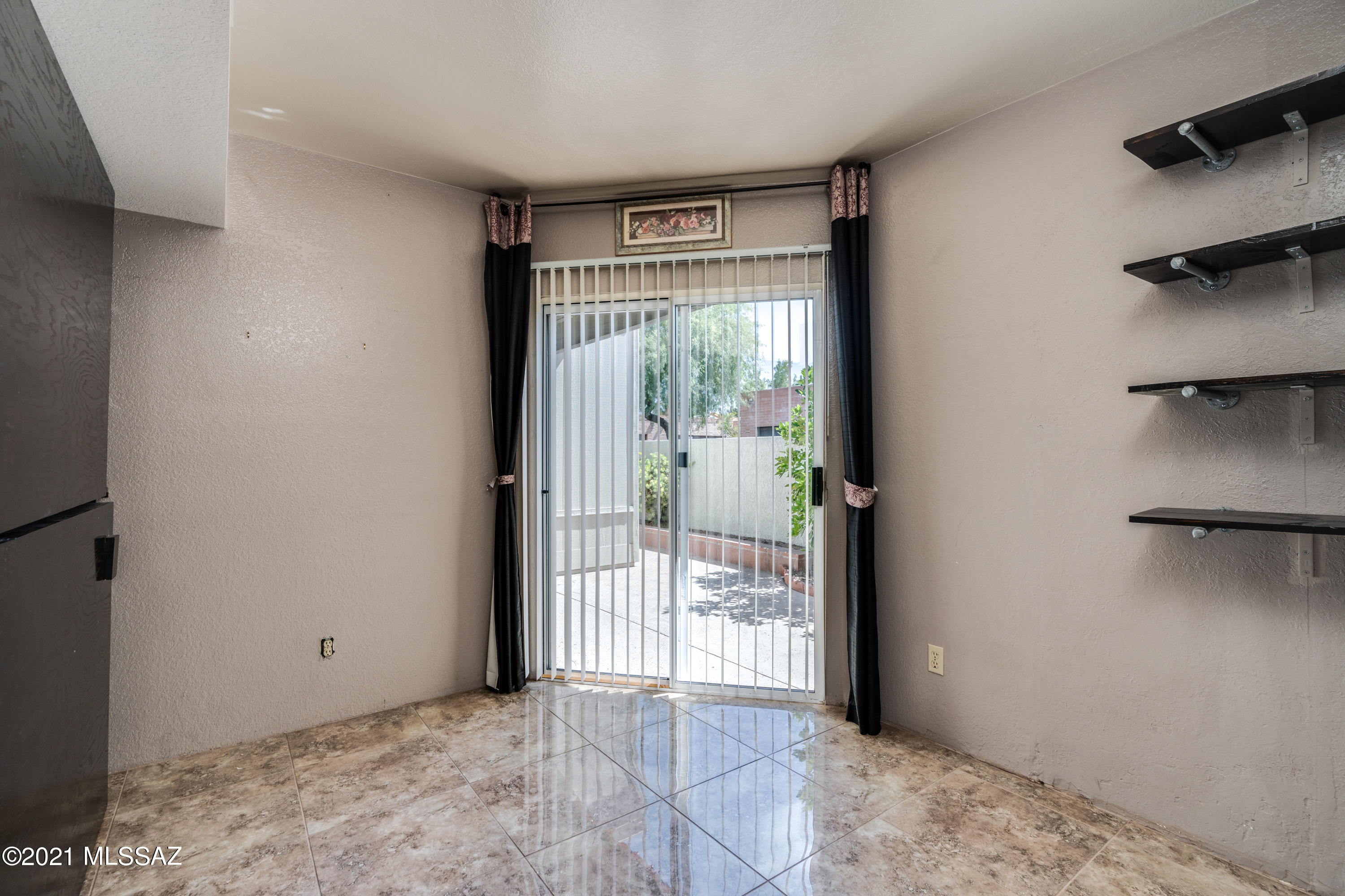 7574 E Camino de Querabi