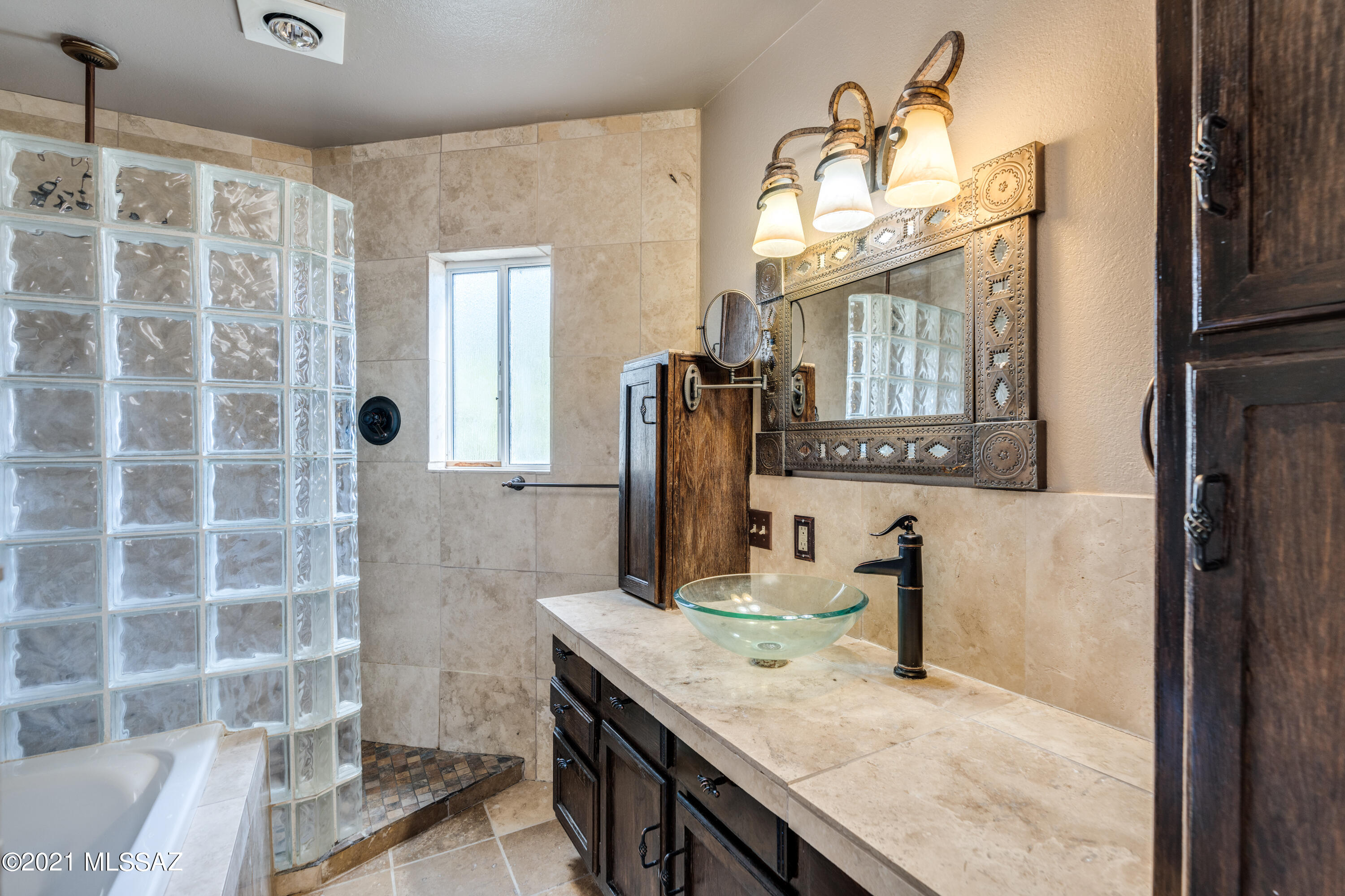 7574 E Camino de Querabi