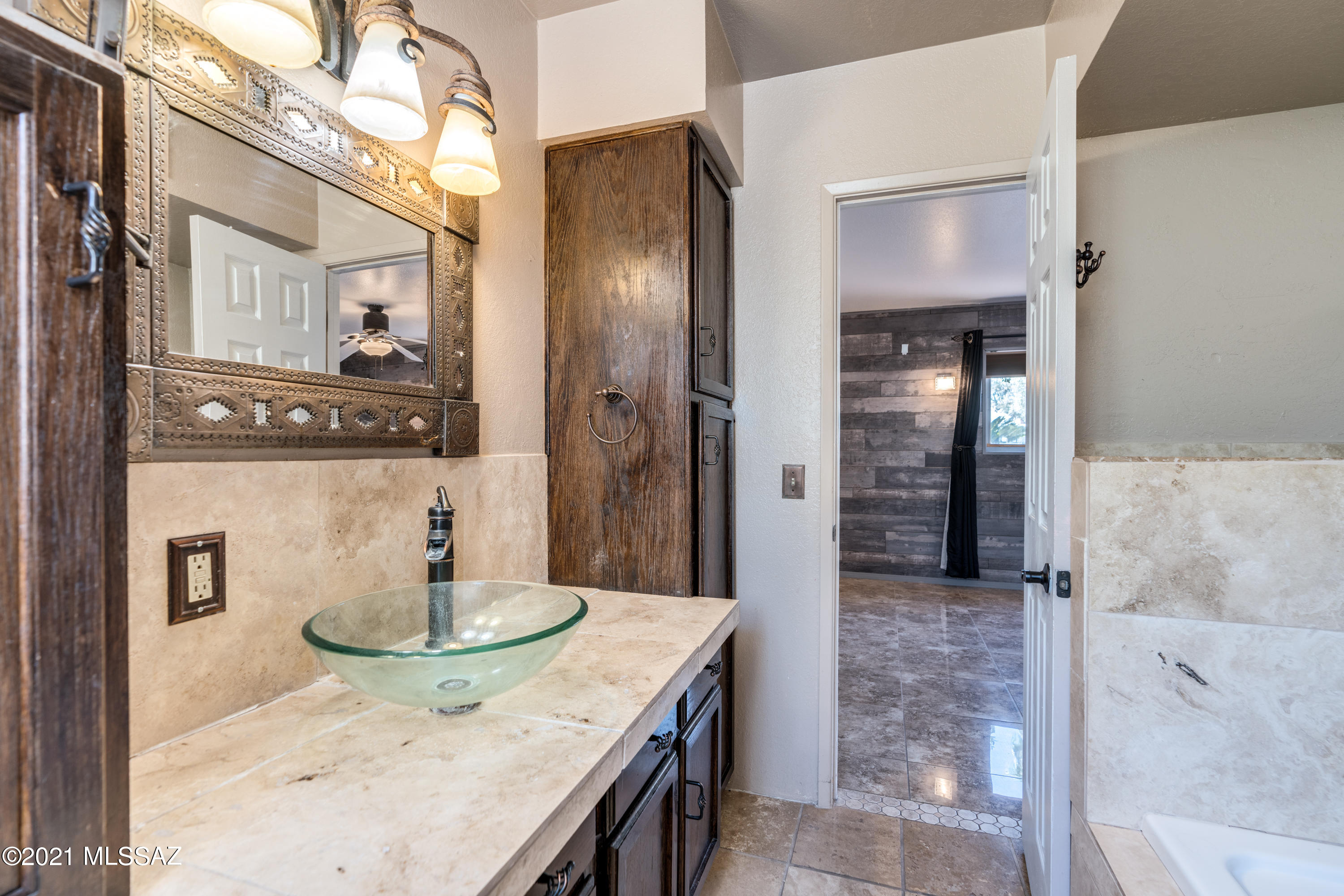 7574 E Camino de Querabi