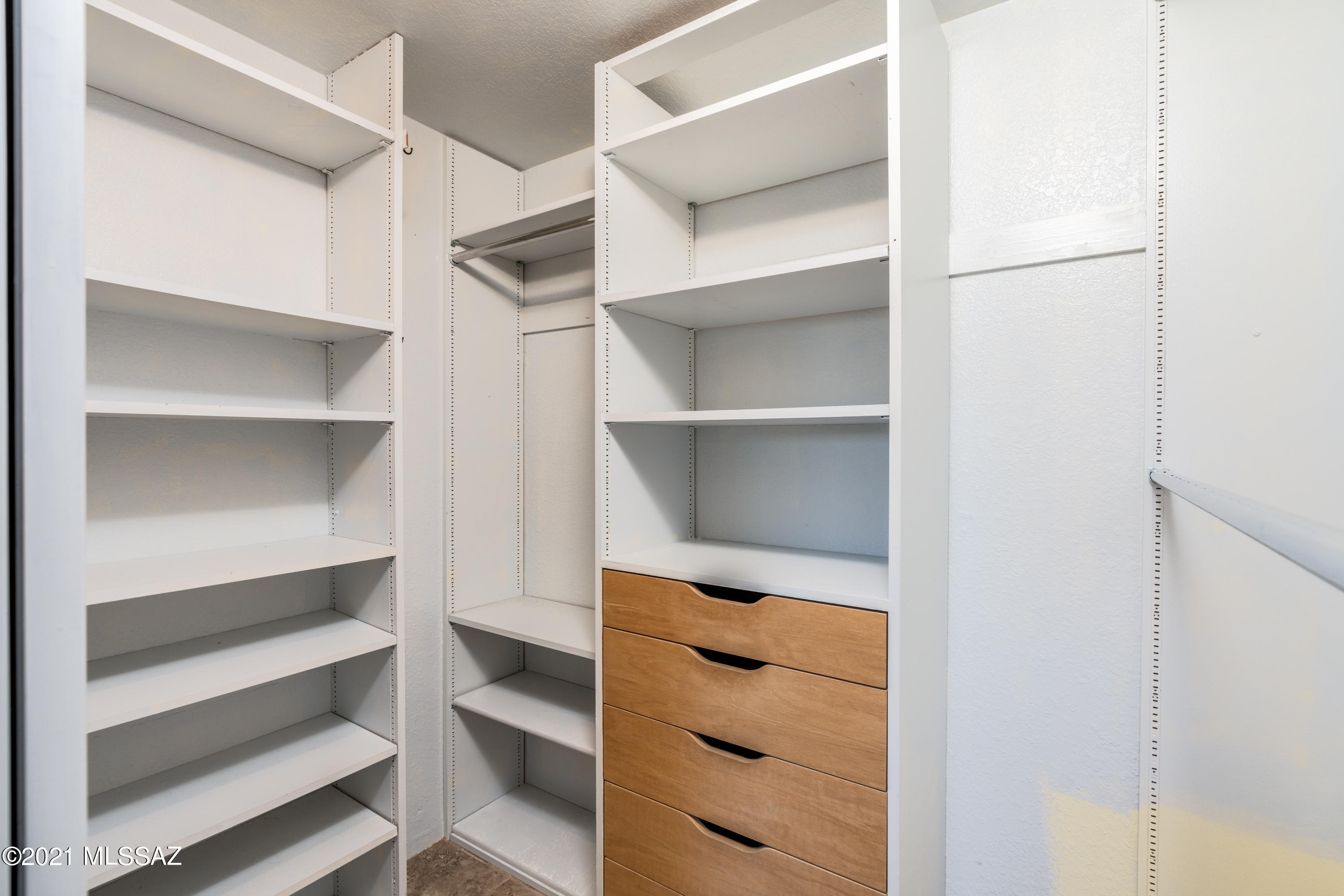 7574 E Camino de Querabi