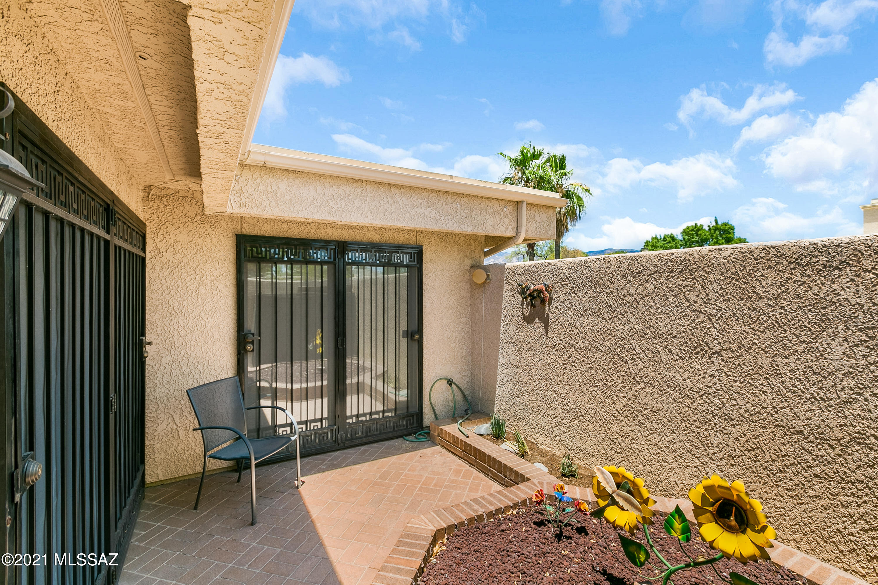 3058 N Ardmore Court