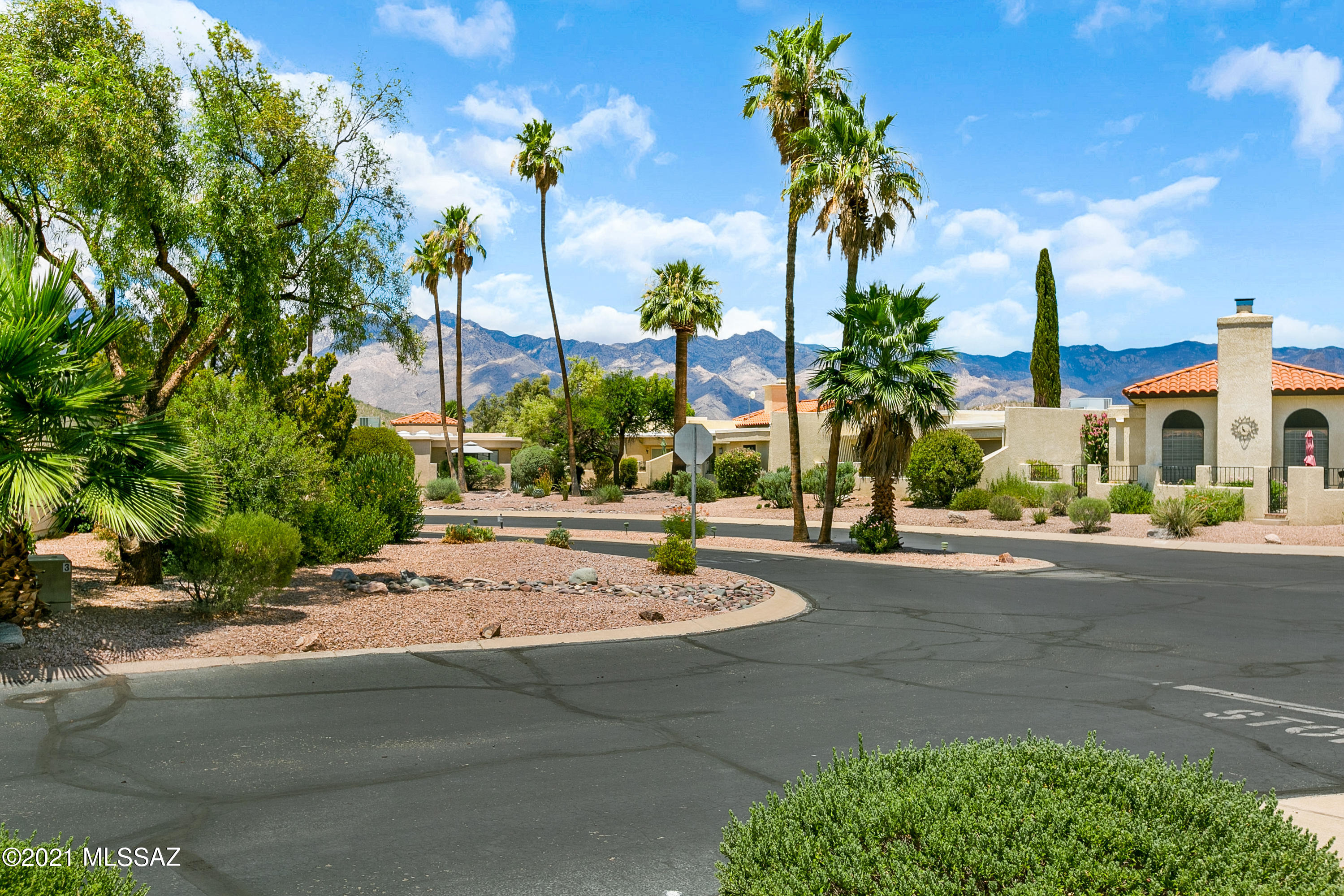 3058 N Ardmore Court