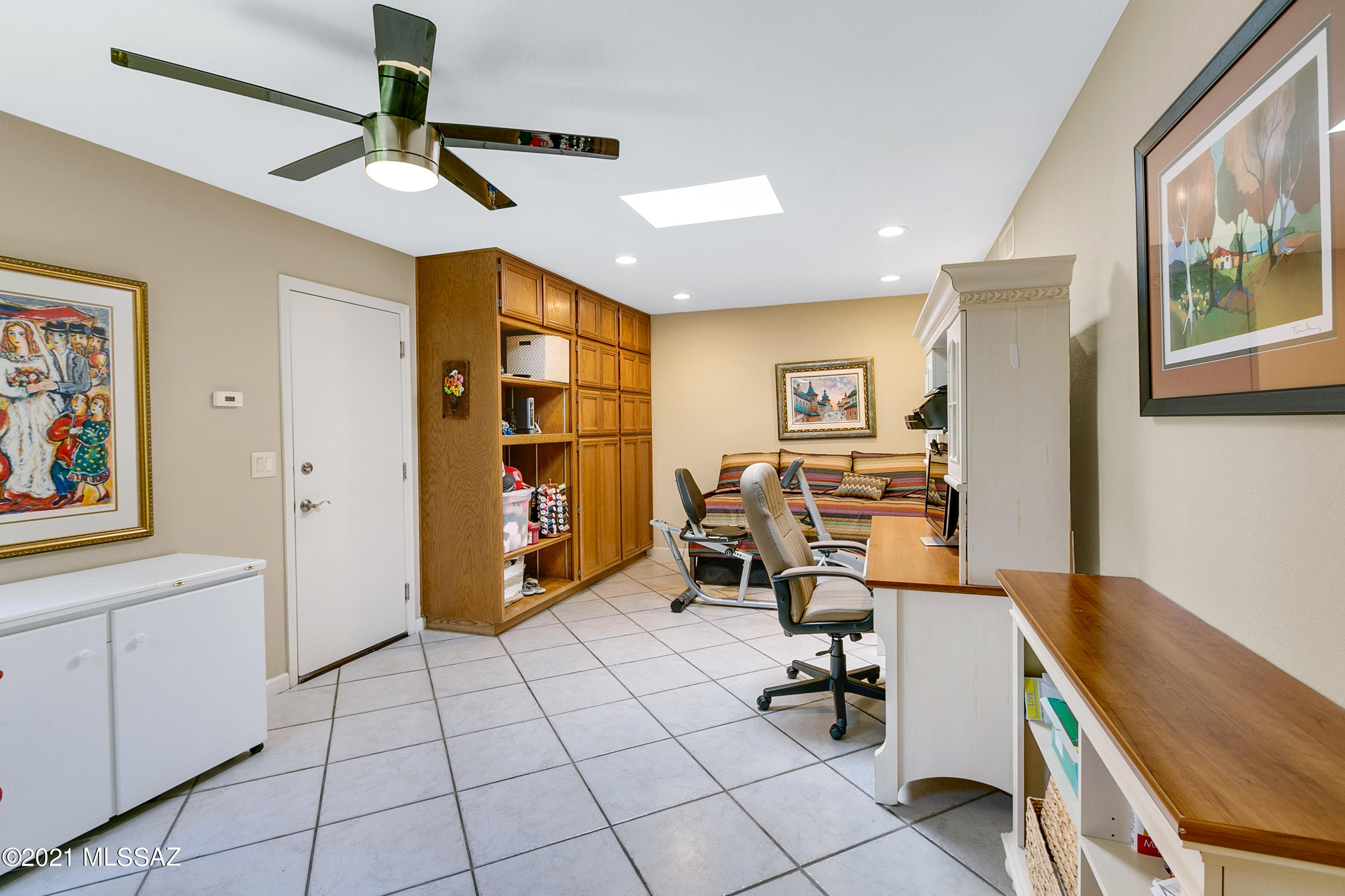 3058 N Ardmore Court