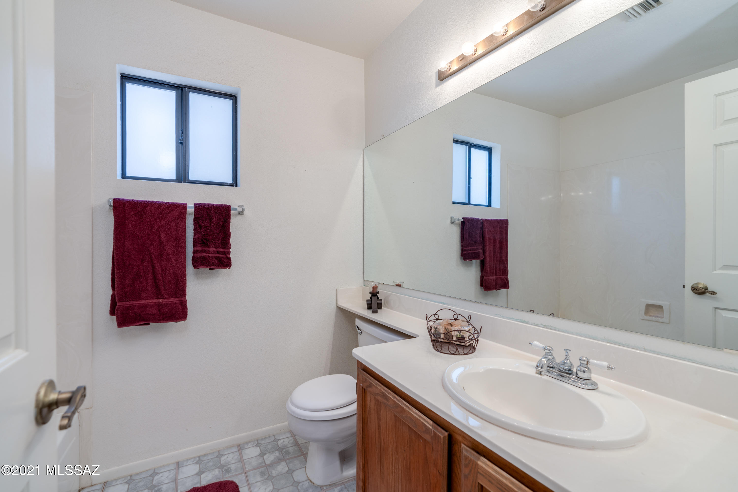 496 S Pemberton Avenue