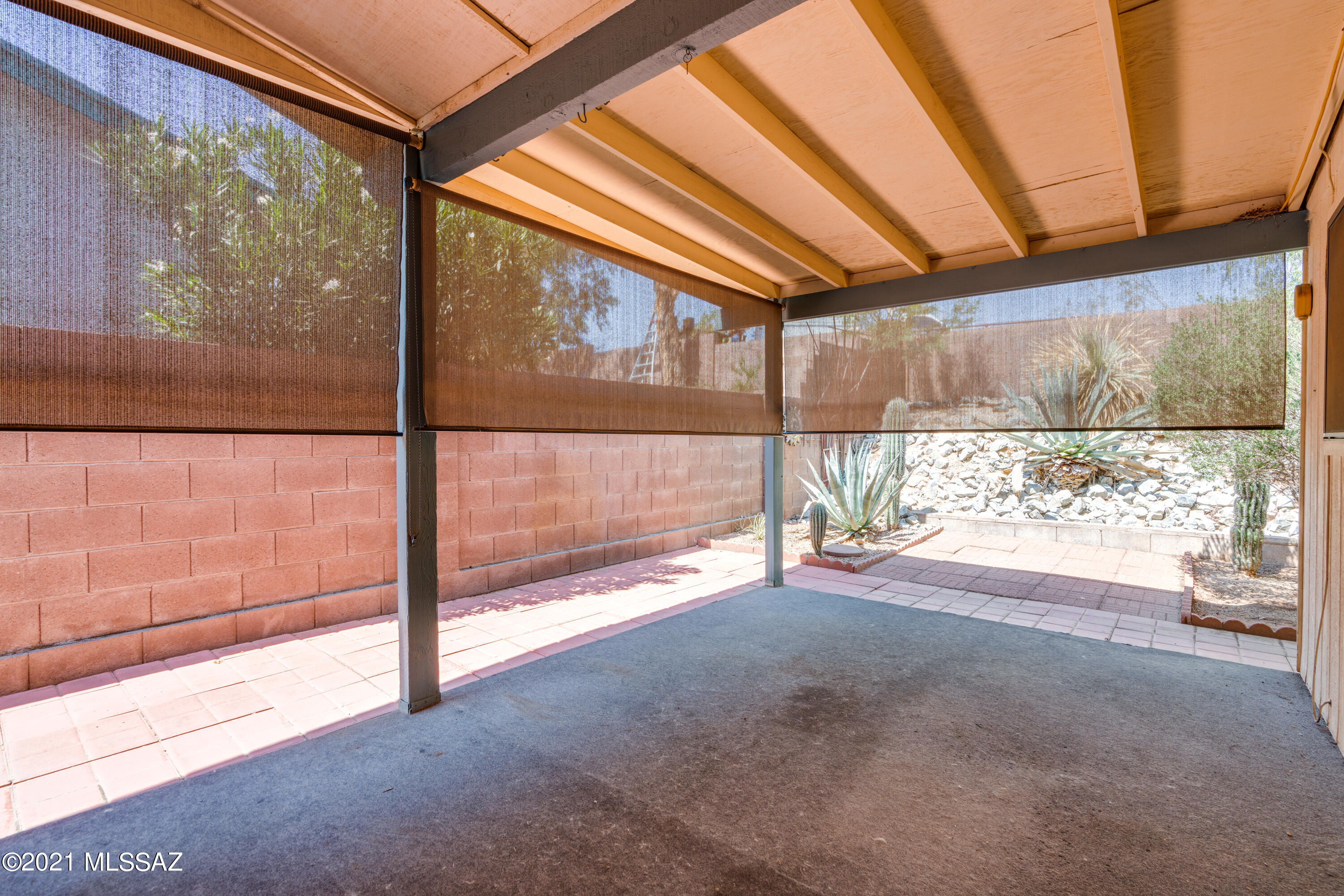 496 S Pemberton Avenue