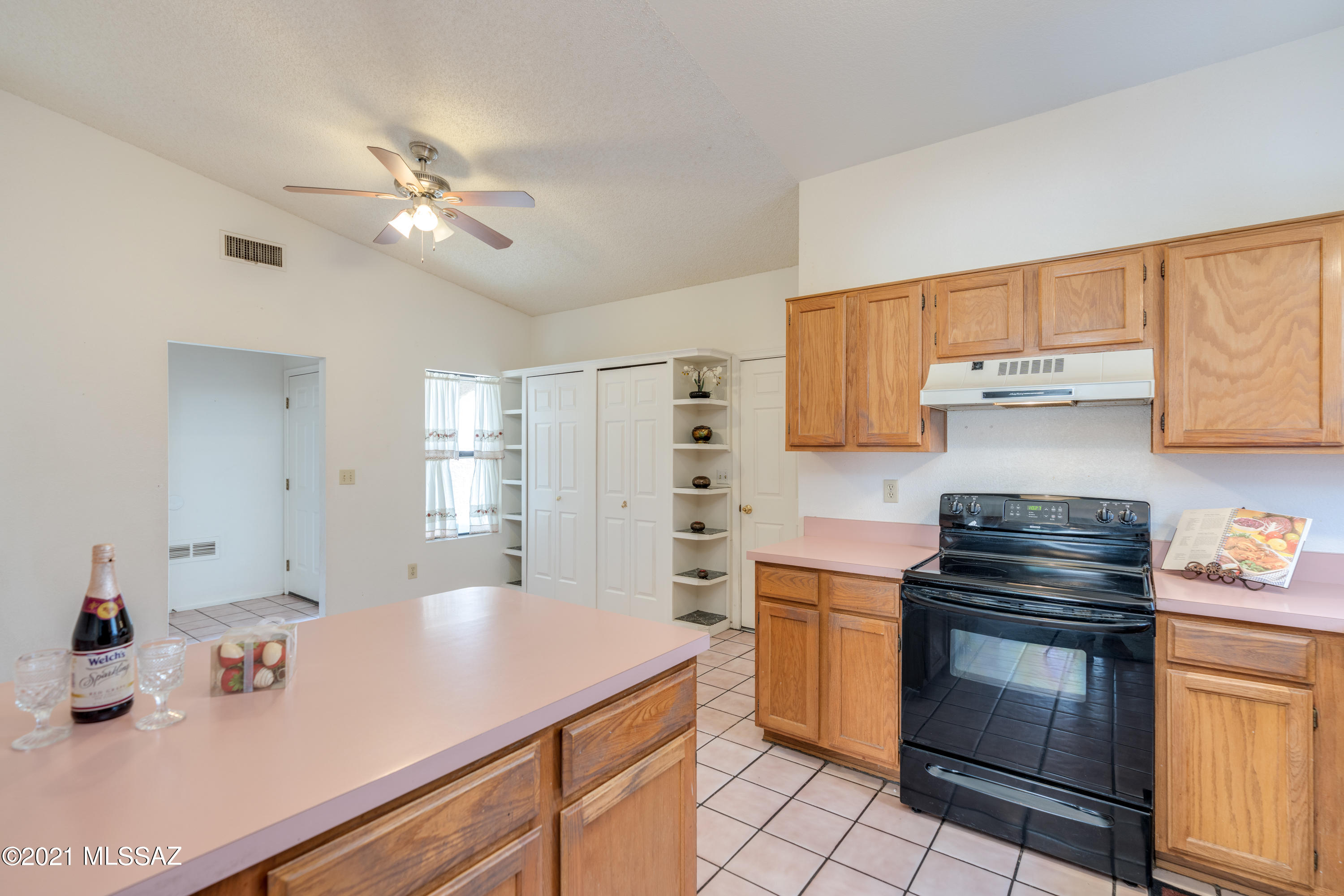 496 S Pemberton Avenue