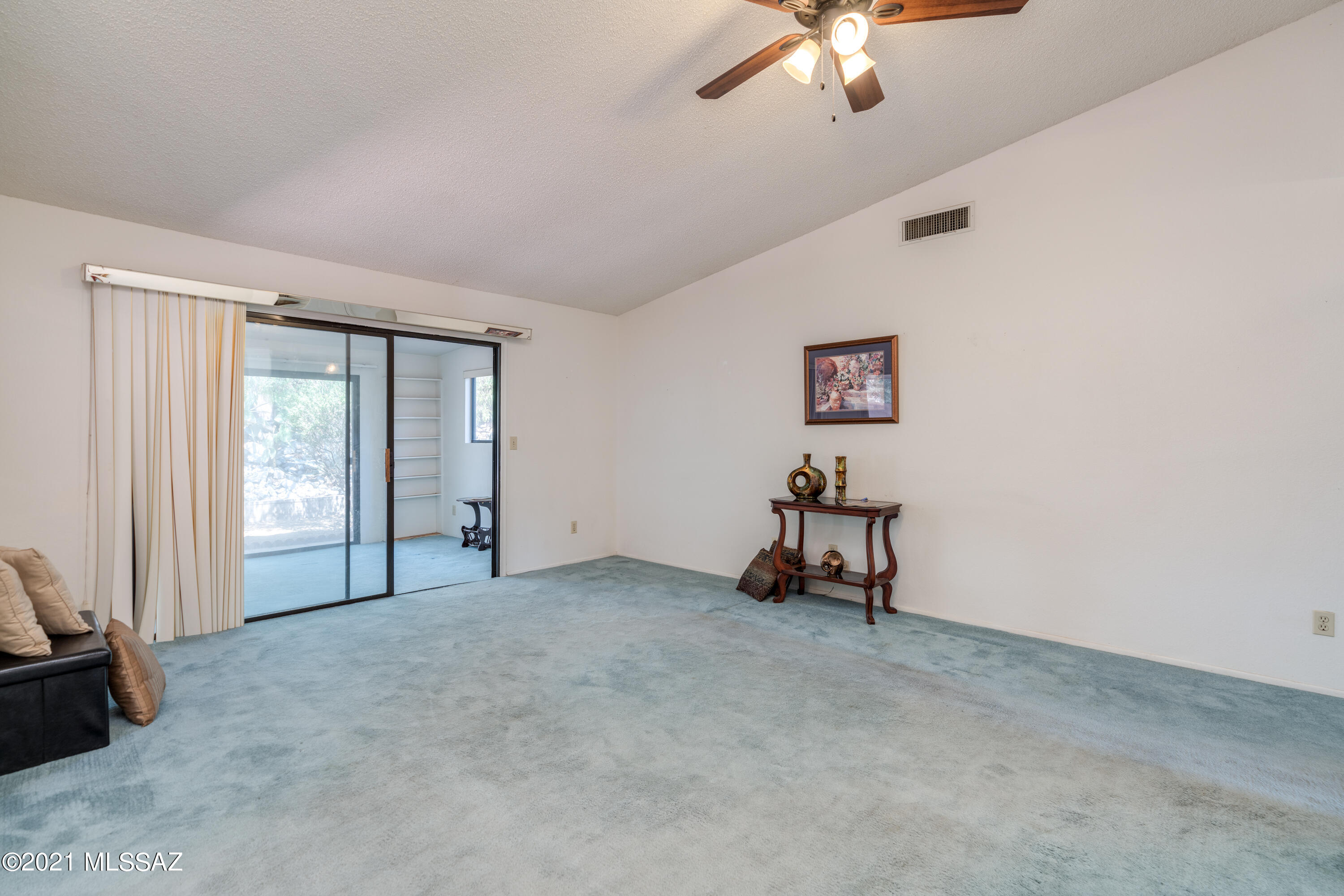 496 S Pemberton Avenue