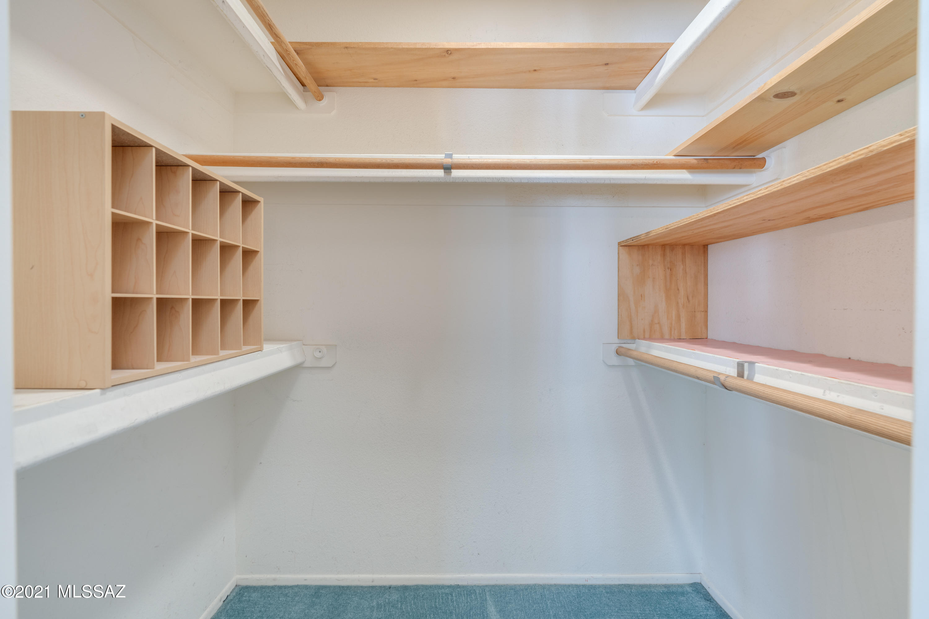 496 S Pemberton Avenue