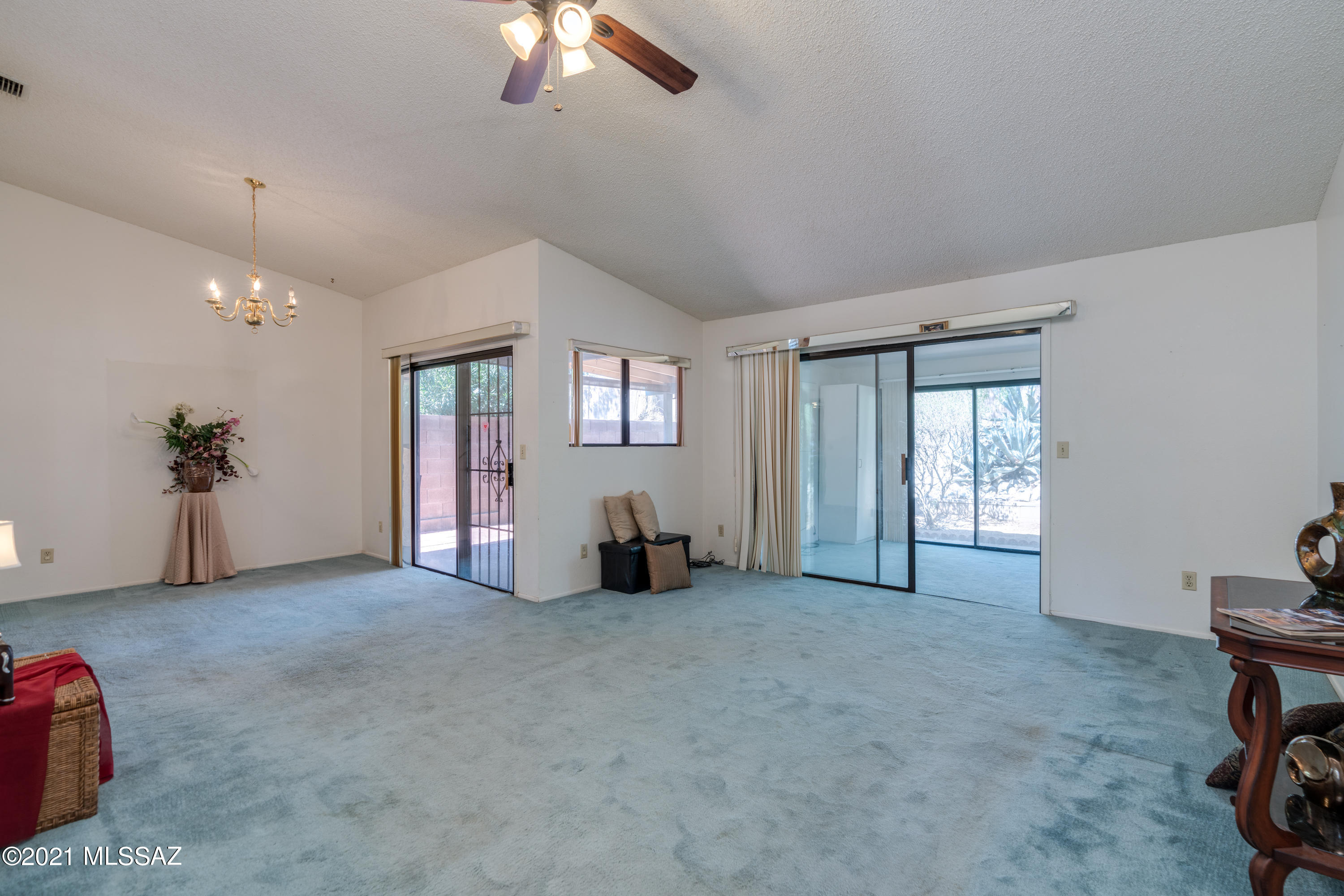 496 S Pemberton Avenue