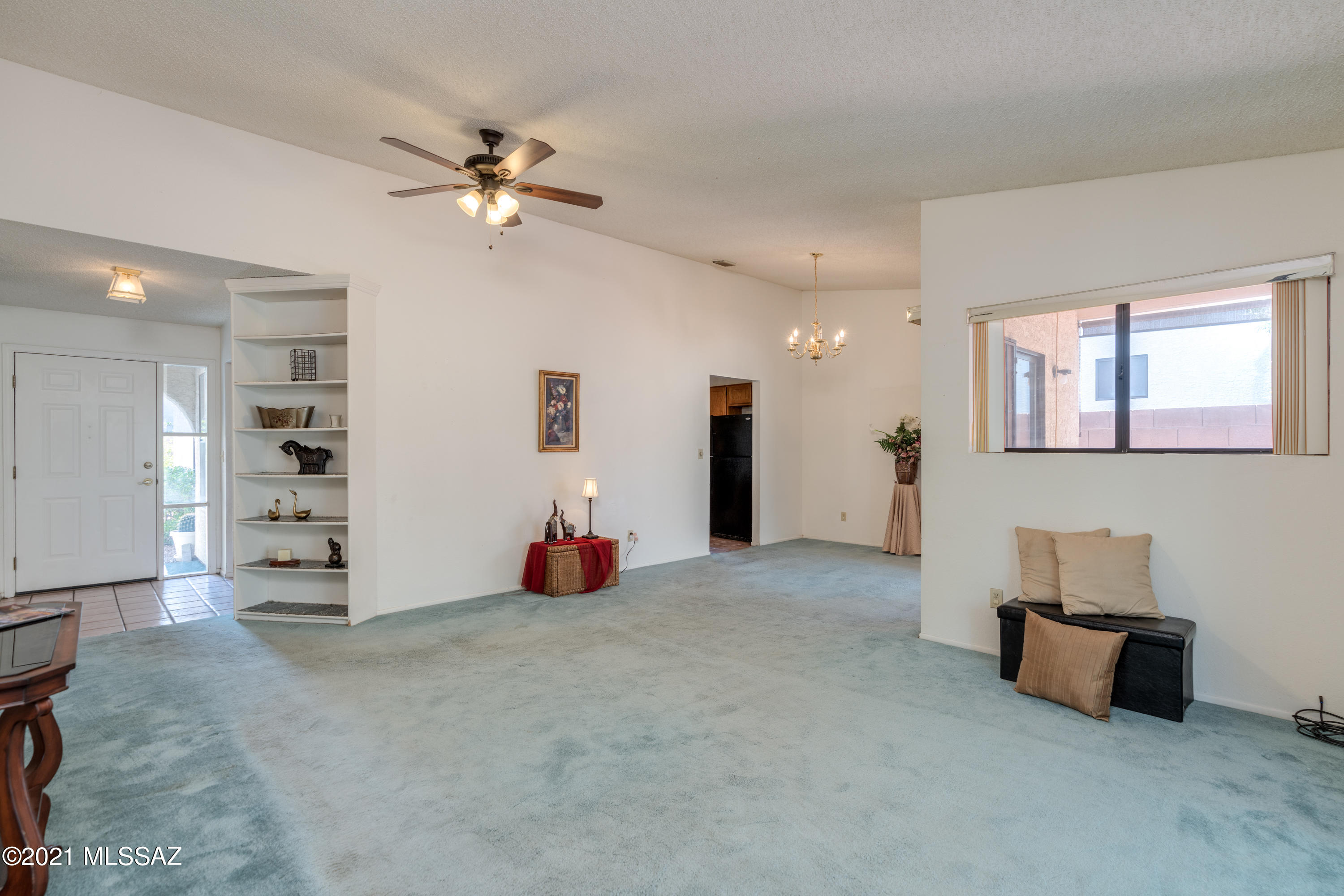 496 S Pemberton Avenue