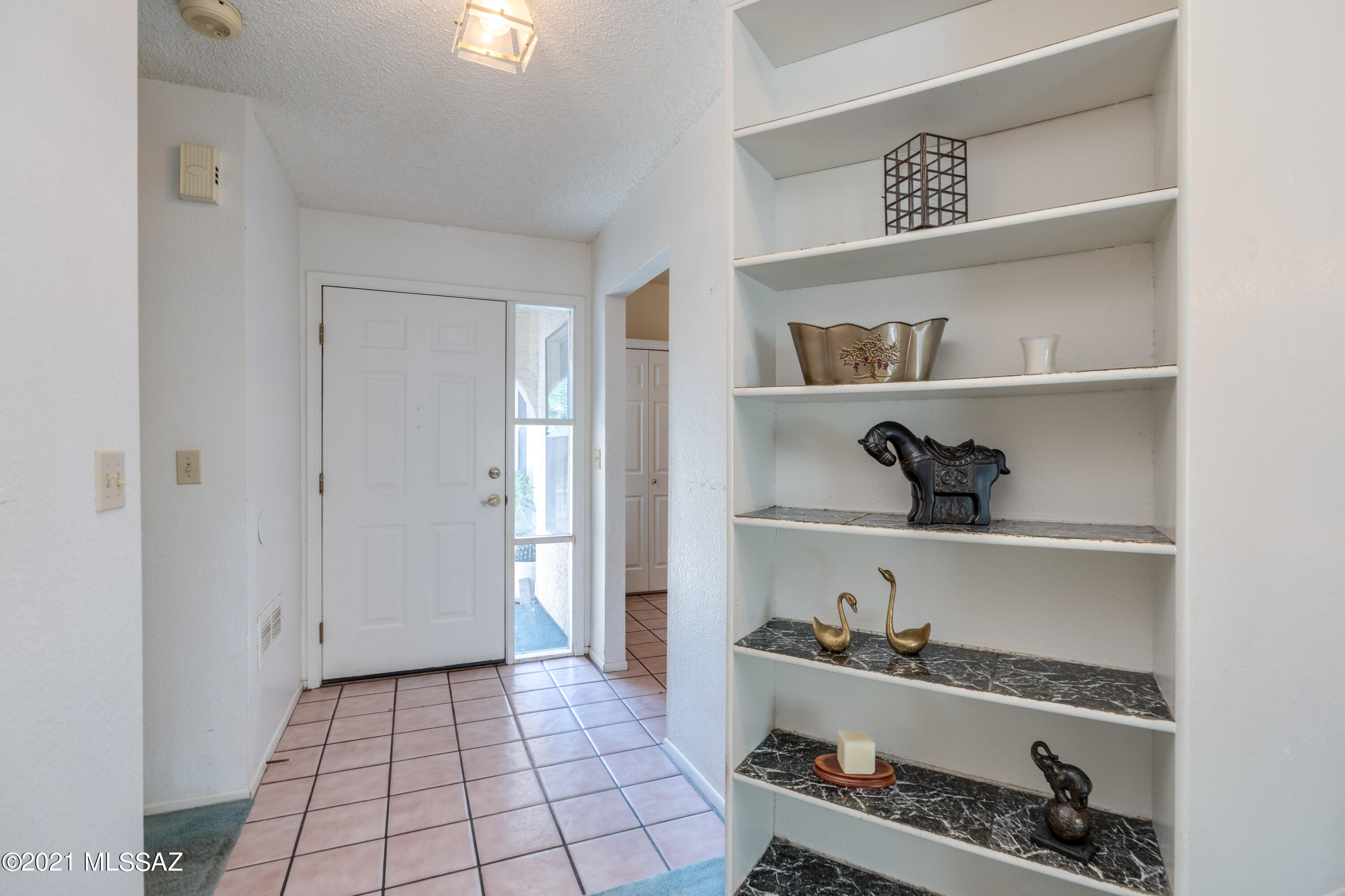 496 S Pemberton Avenue