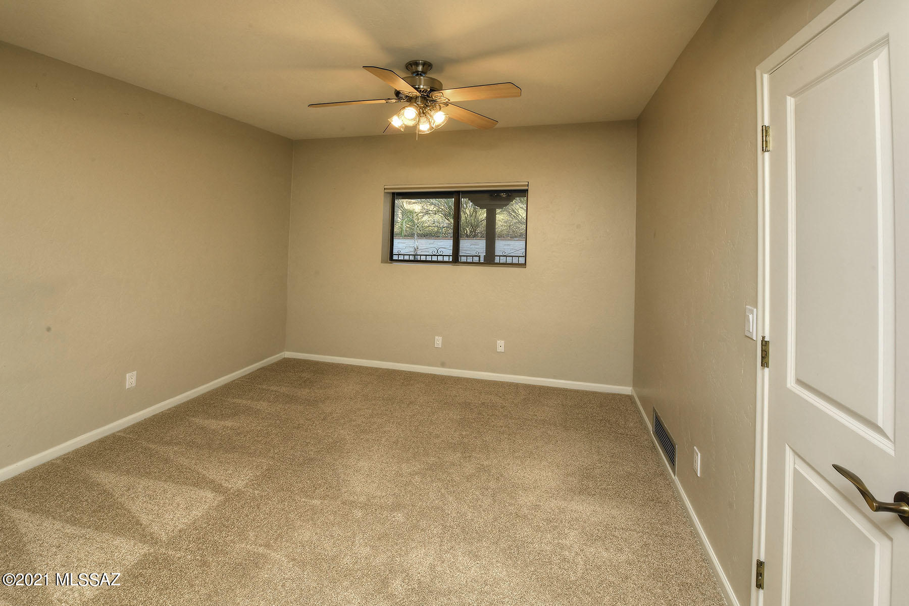 4062 N Calle Vista Ciudad