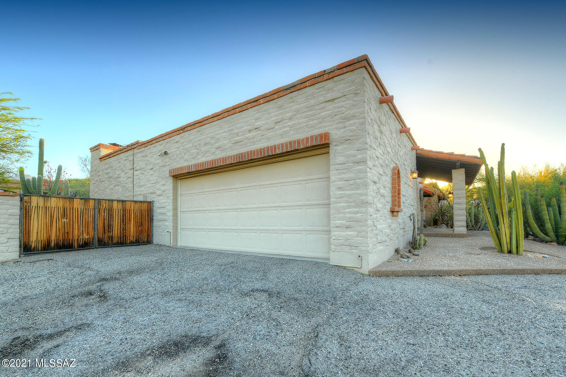 4062 N Calle Vista Ciudad