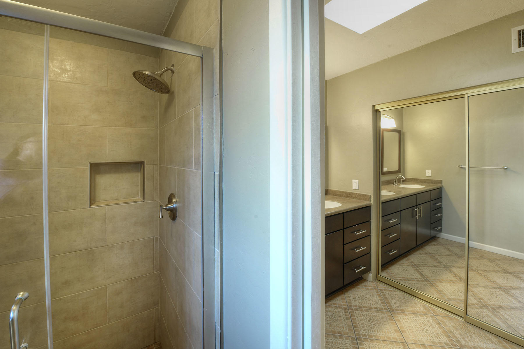 4062 N Calle Vista Ciudad