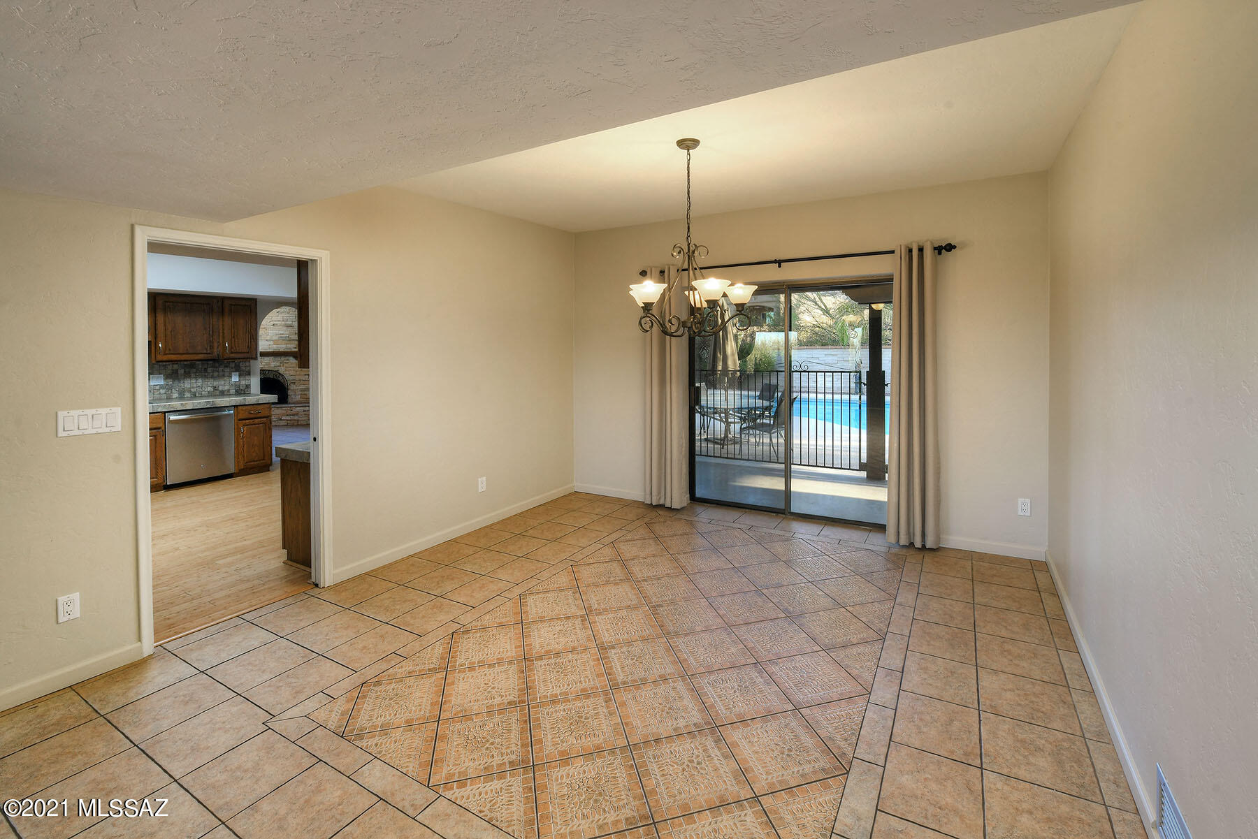 4062 N Calle Vista Ciudad