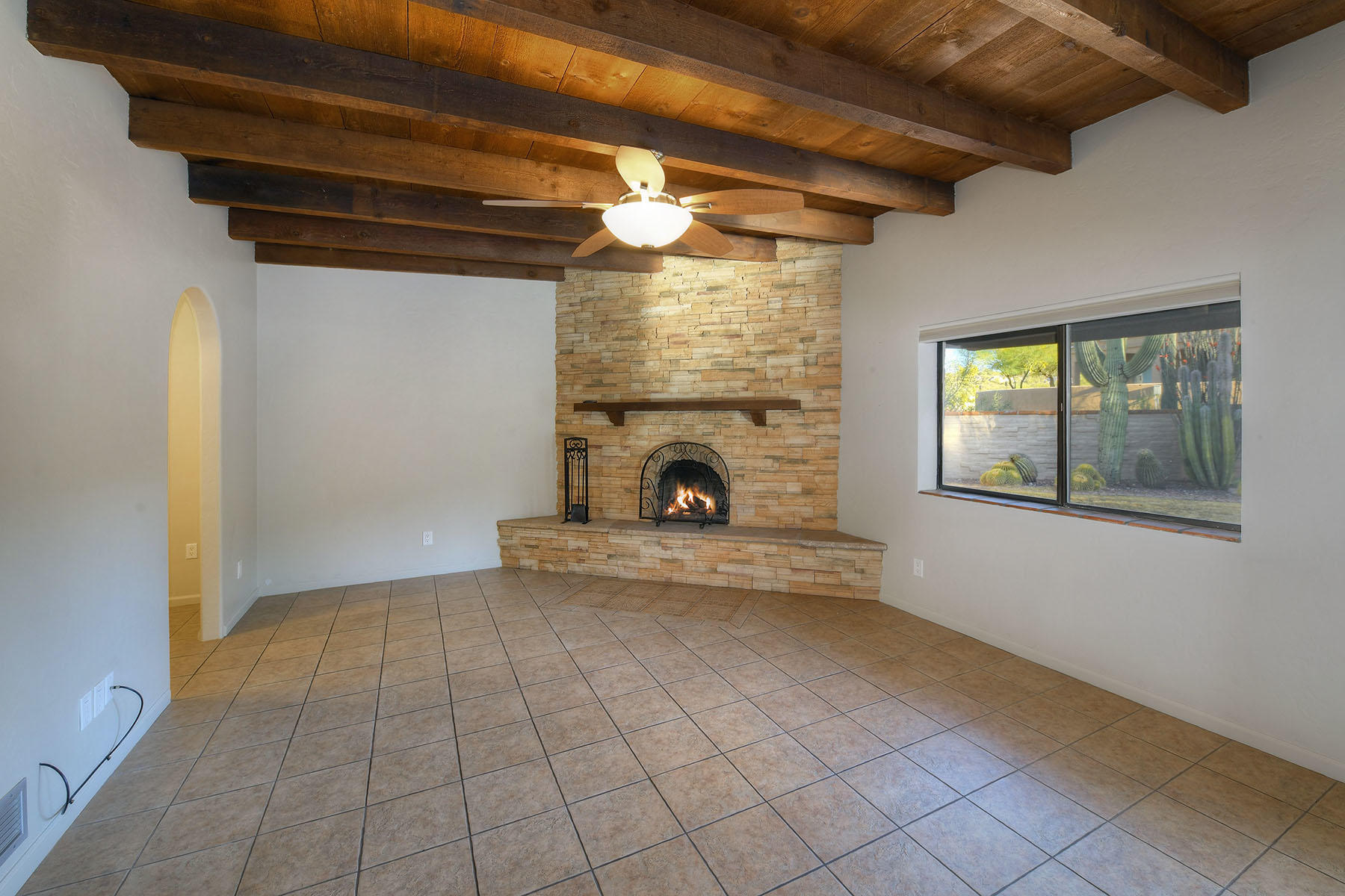 4062 N Calle Vista Ciudad