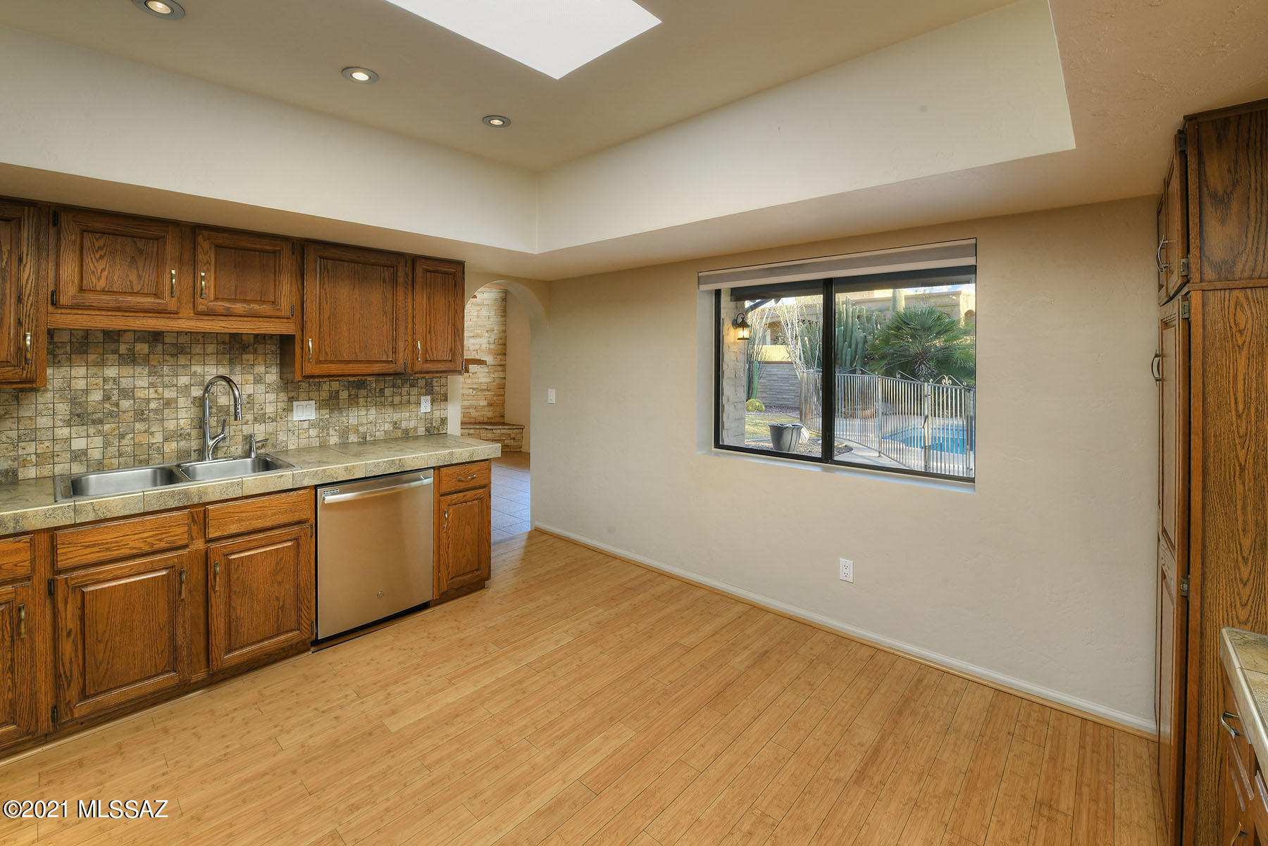 4062 N Calle Vista Ciudad