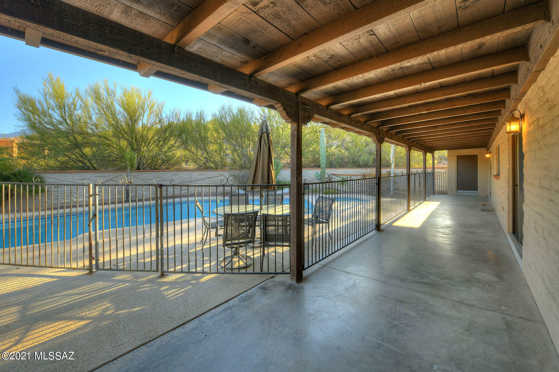 4062 N Calle Vista Ciudad