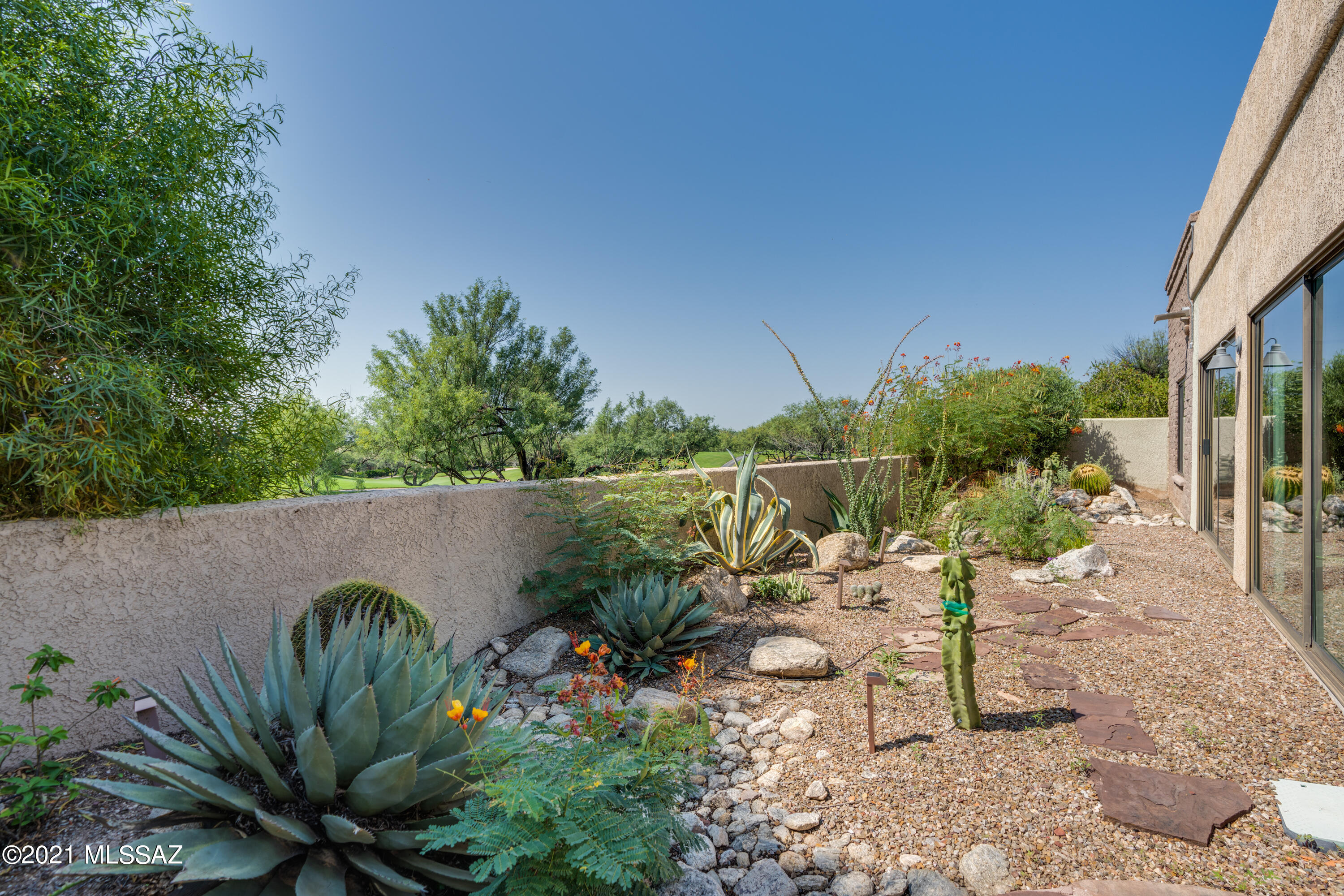 7348 E Calle Alba Serena