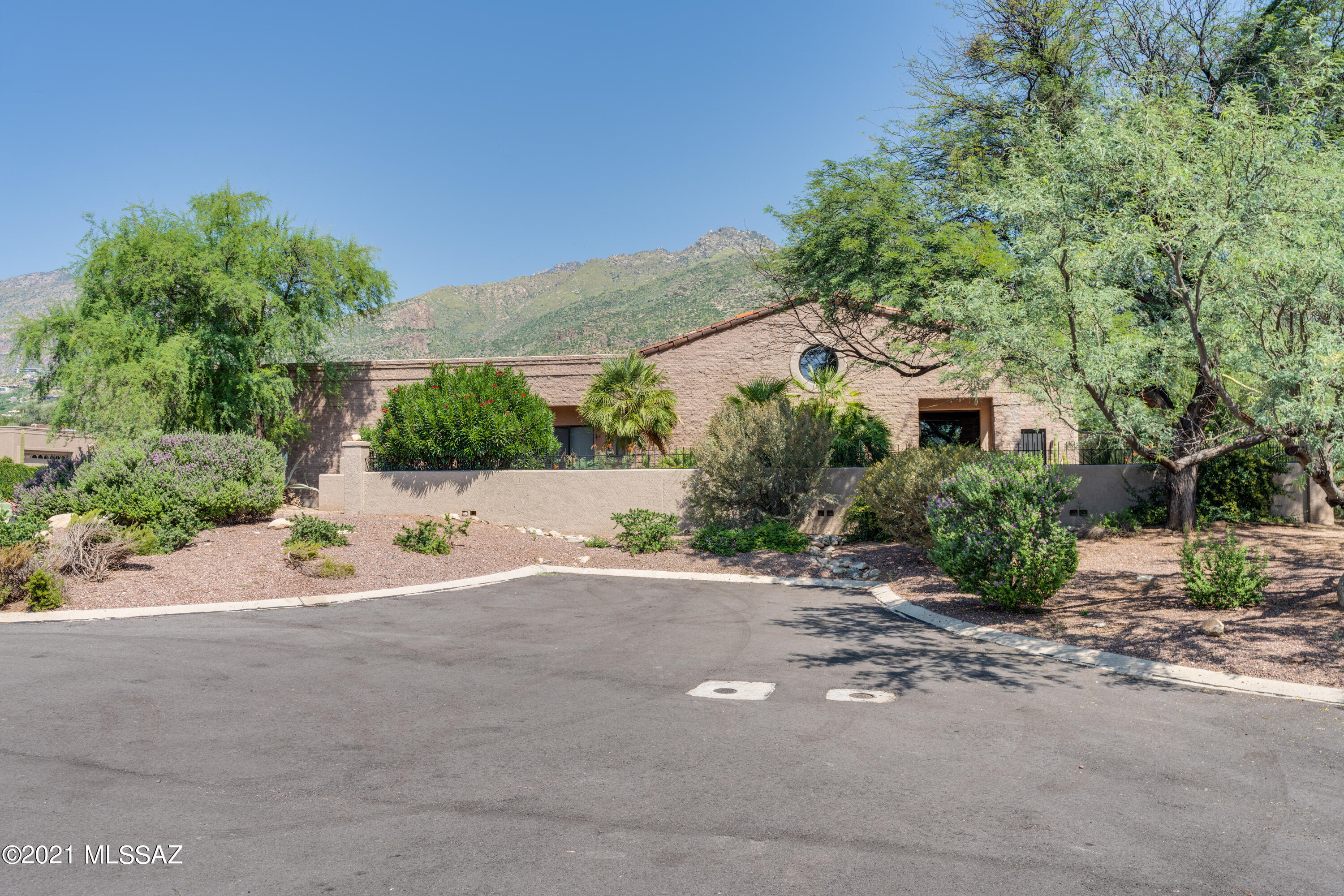 7348 E Calle Alba Serena