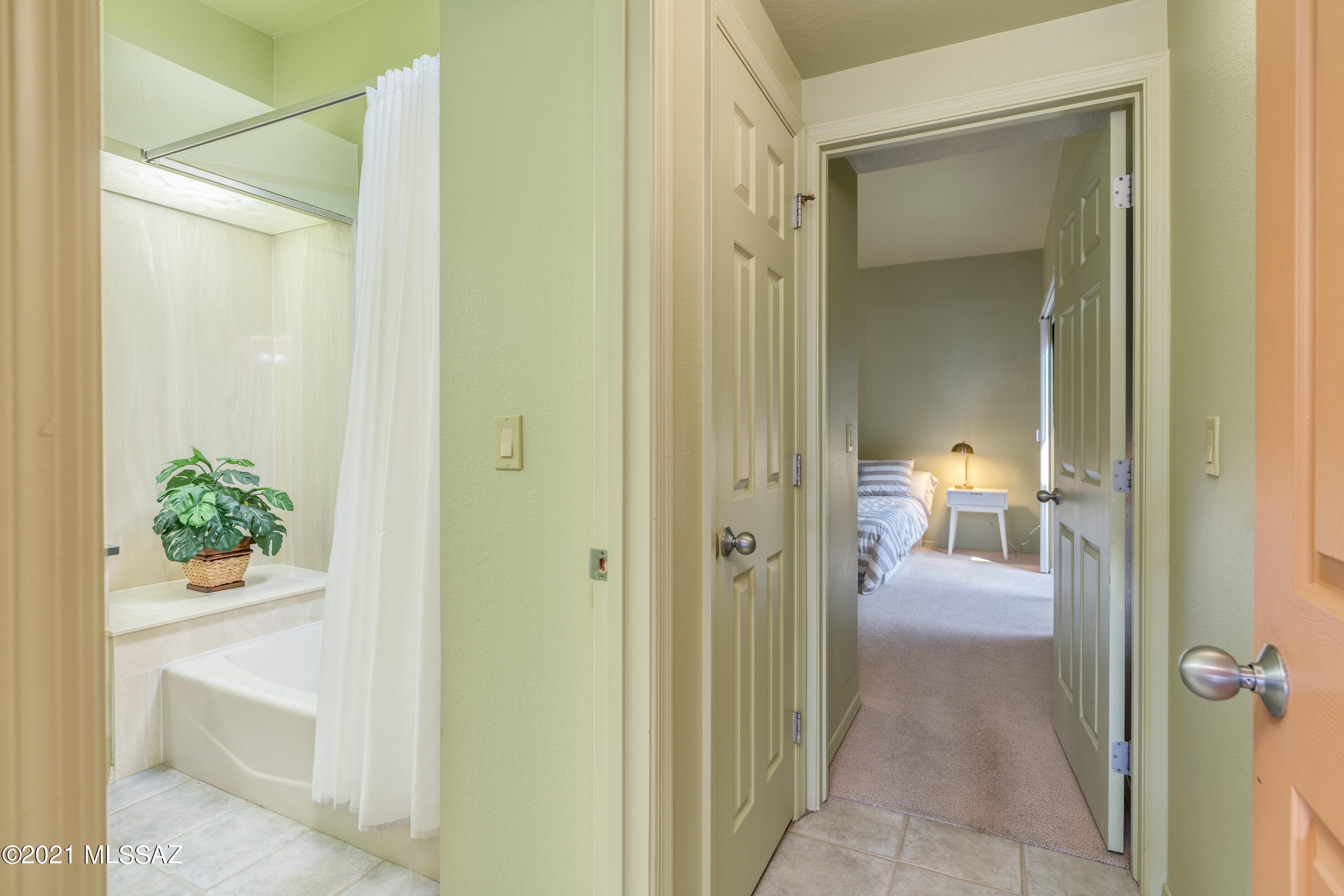 7348 E Calle Alba Serena