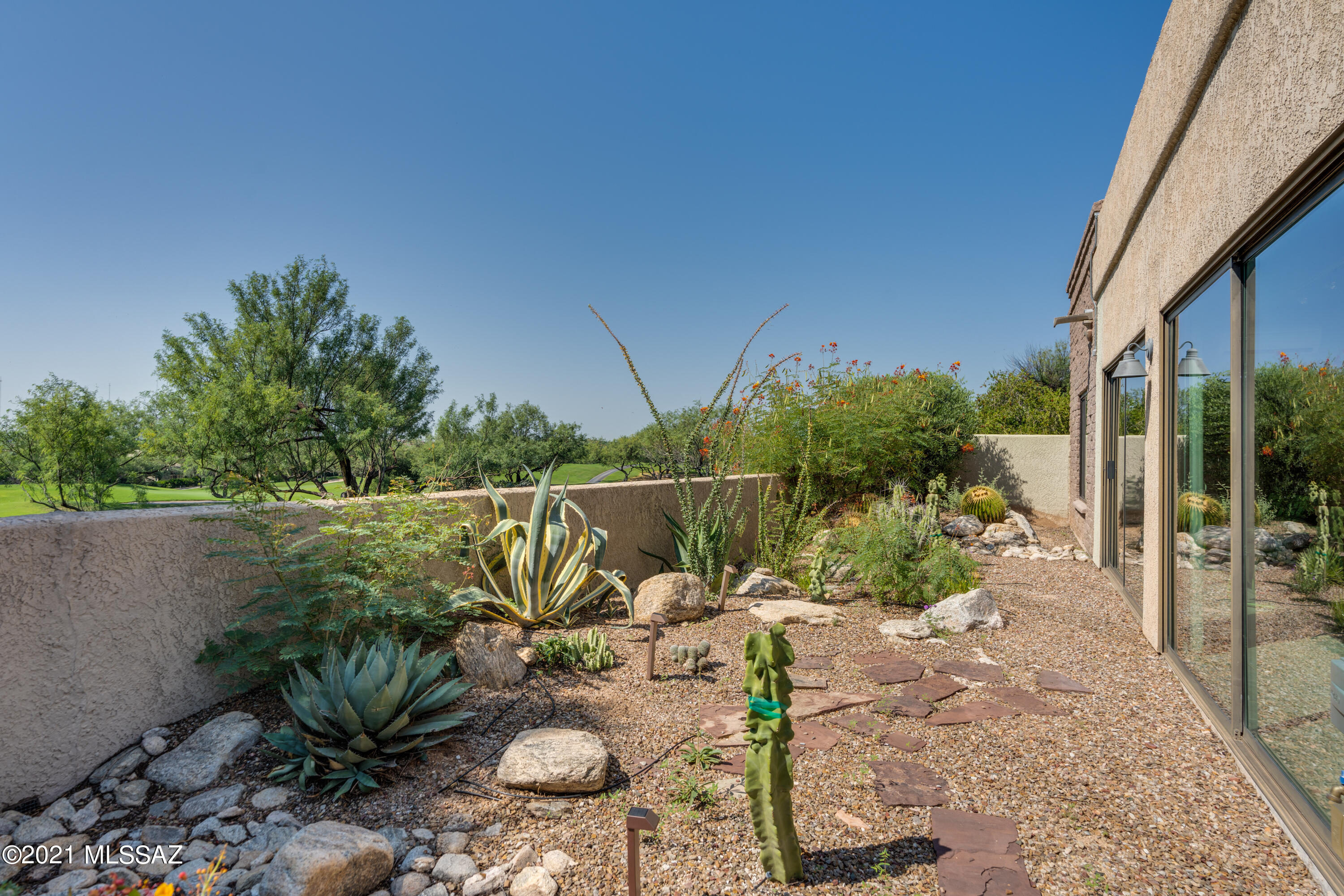 7348 E Calle Alba Serena