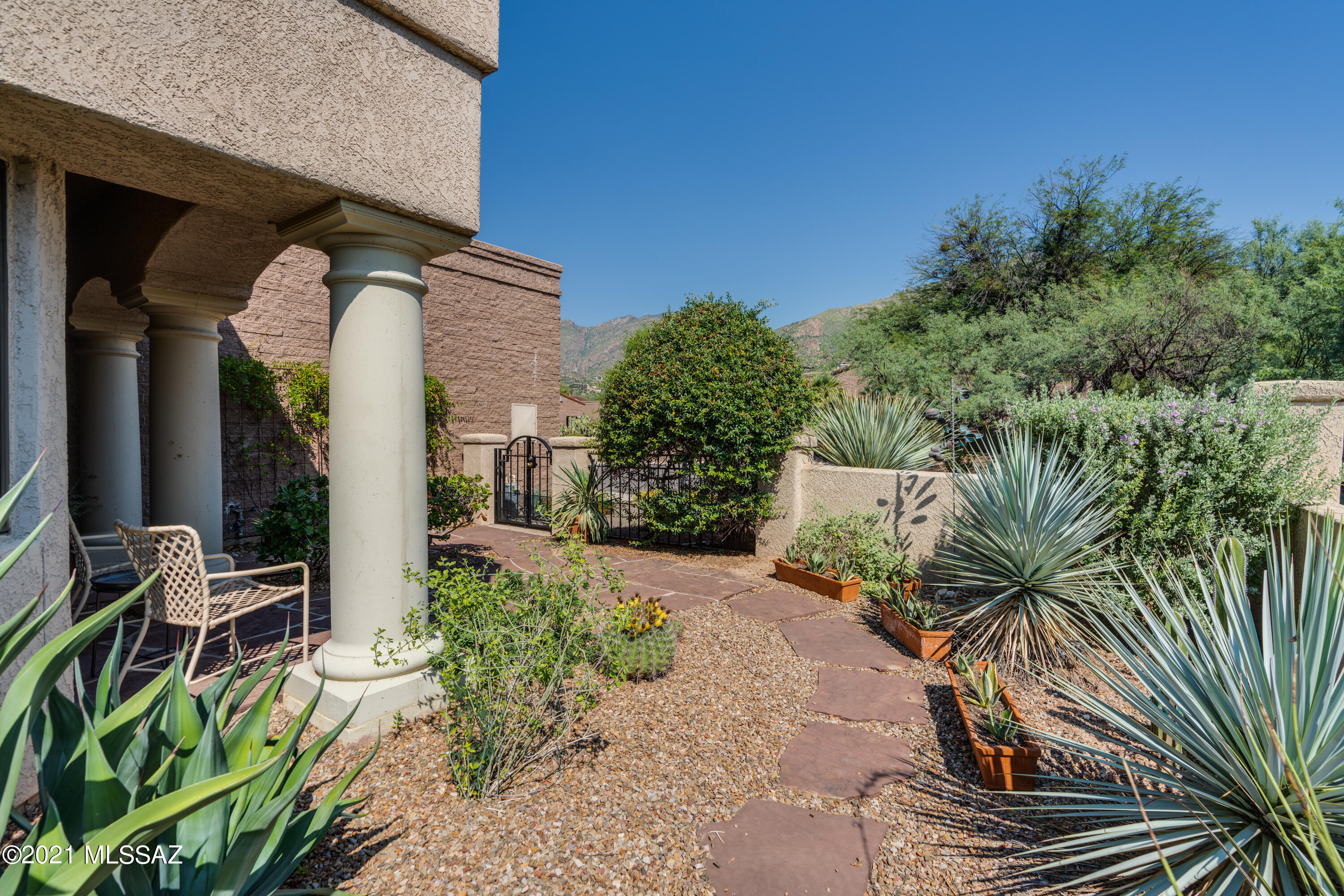 7348 E Calle Alba Serena