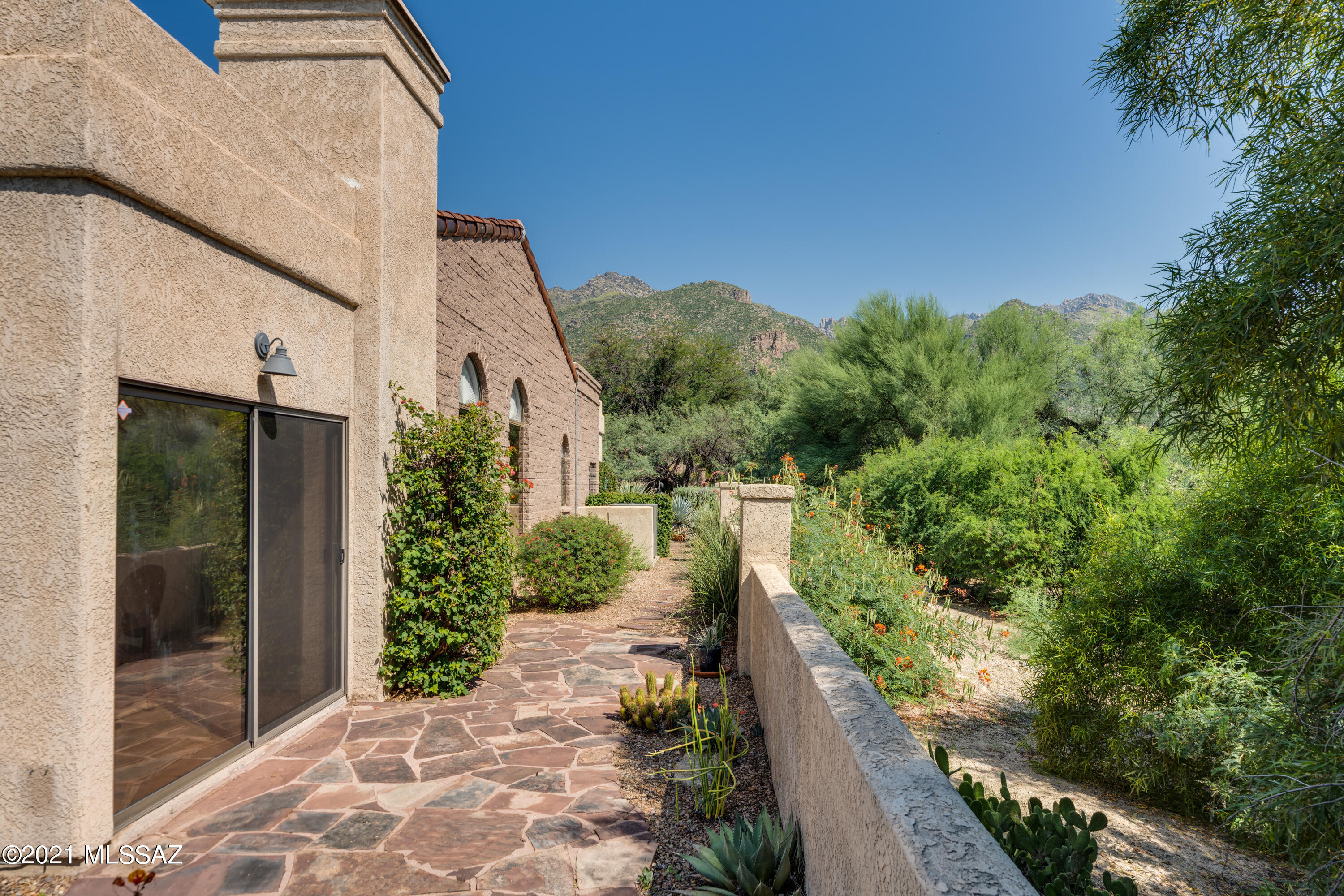 7348 E Calle Alba Serena