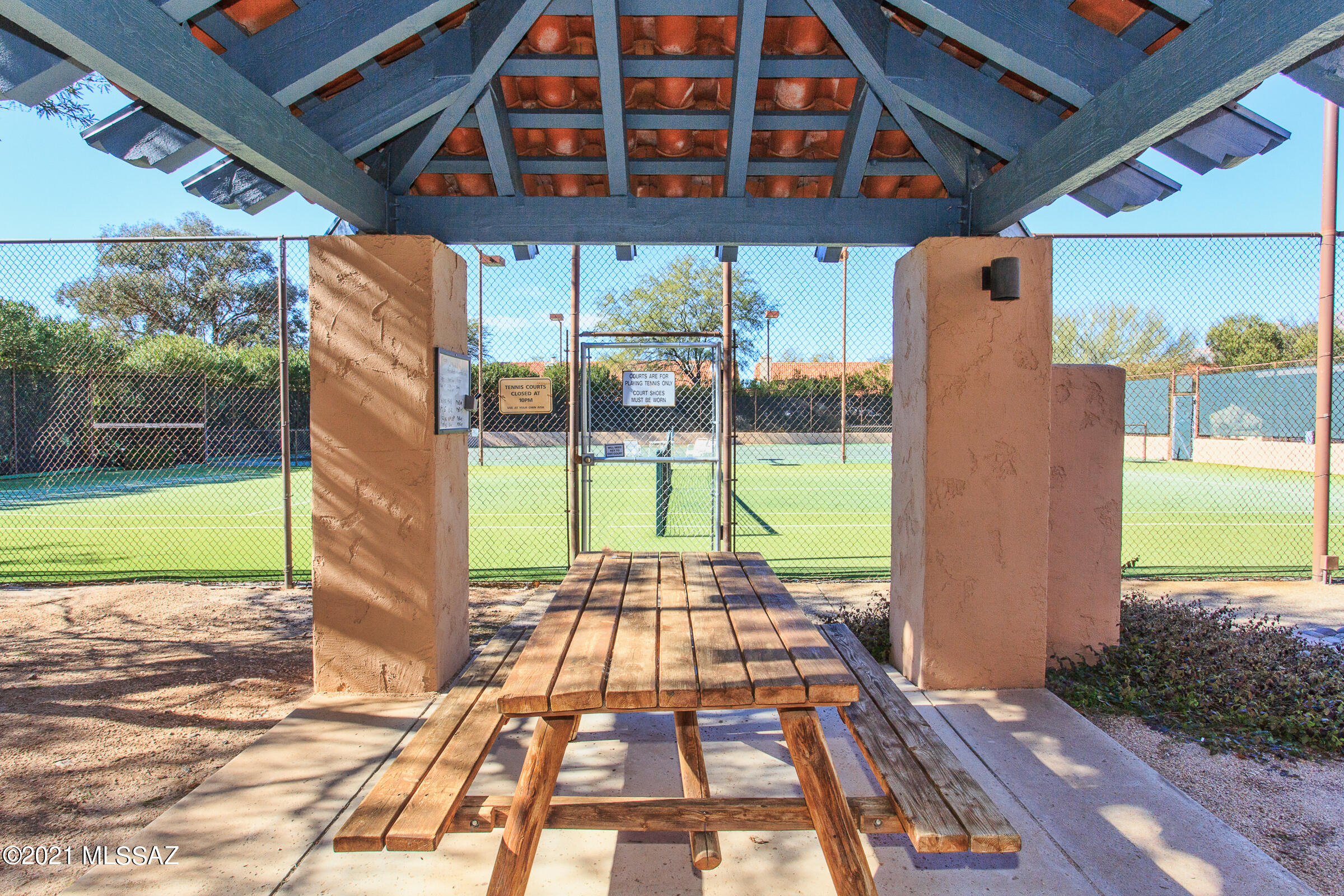 7774 E Via Ventana Norte