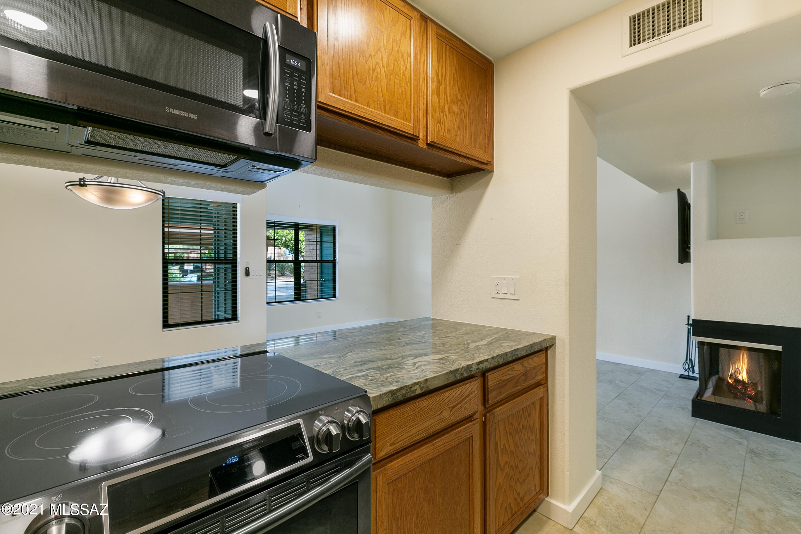 7774 E Via Ventana Norte