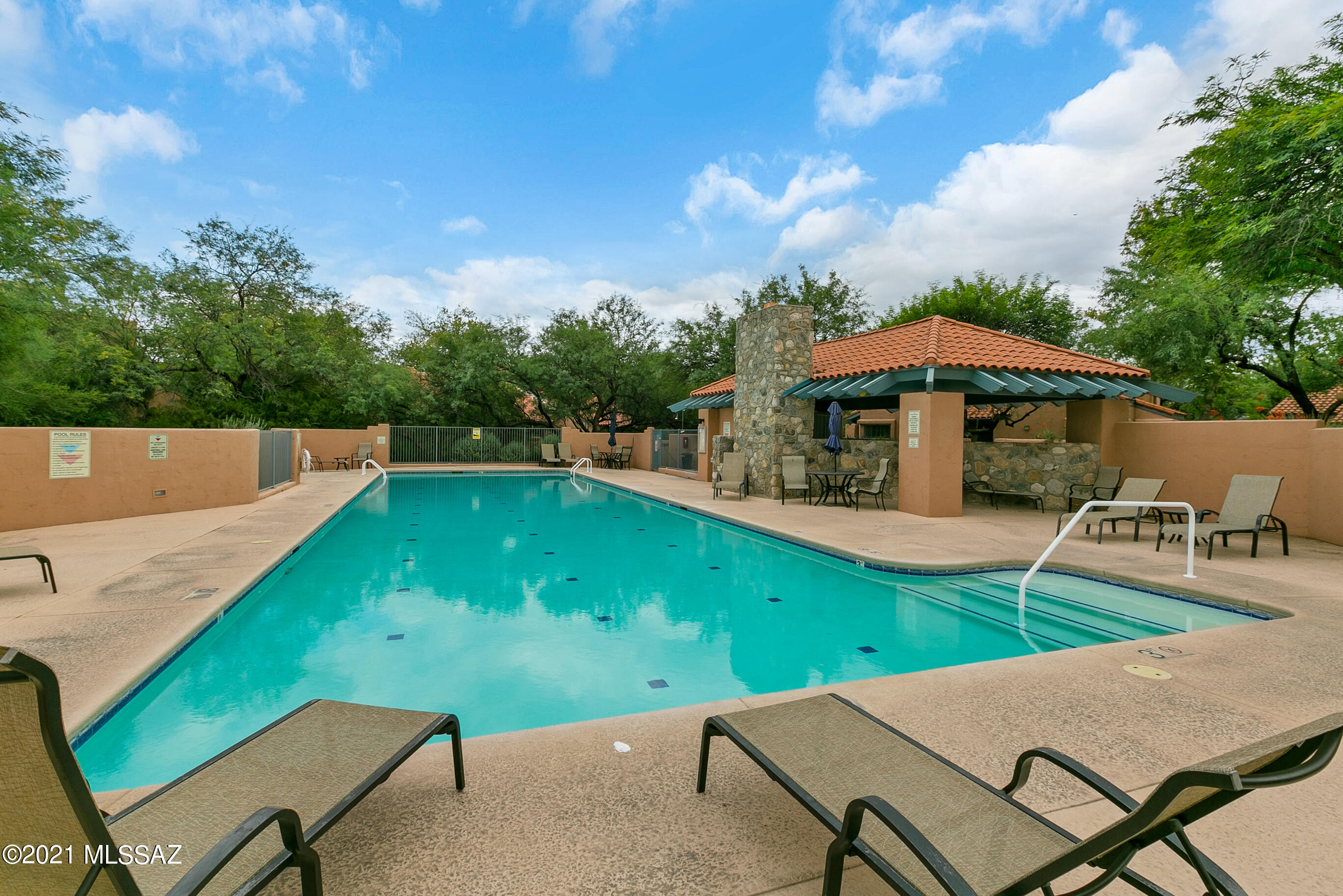 7774 E Via Ventana Norte