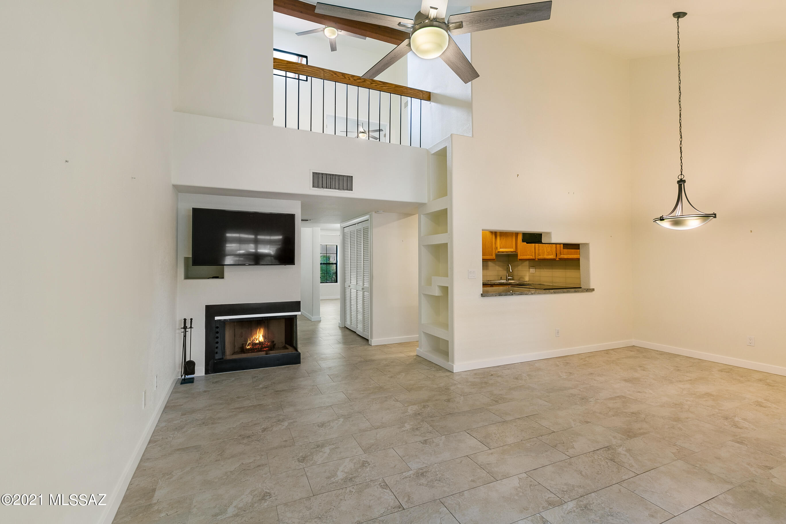 7774 E Via Ventana Norte