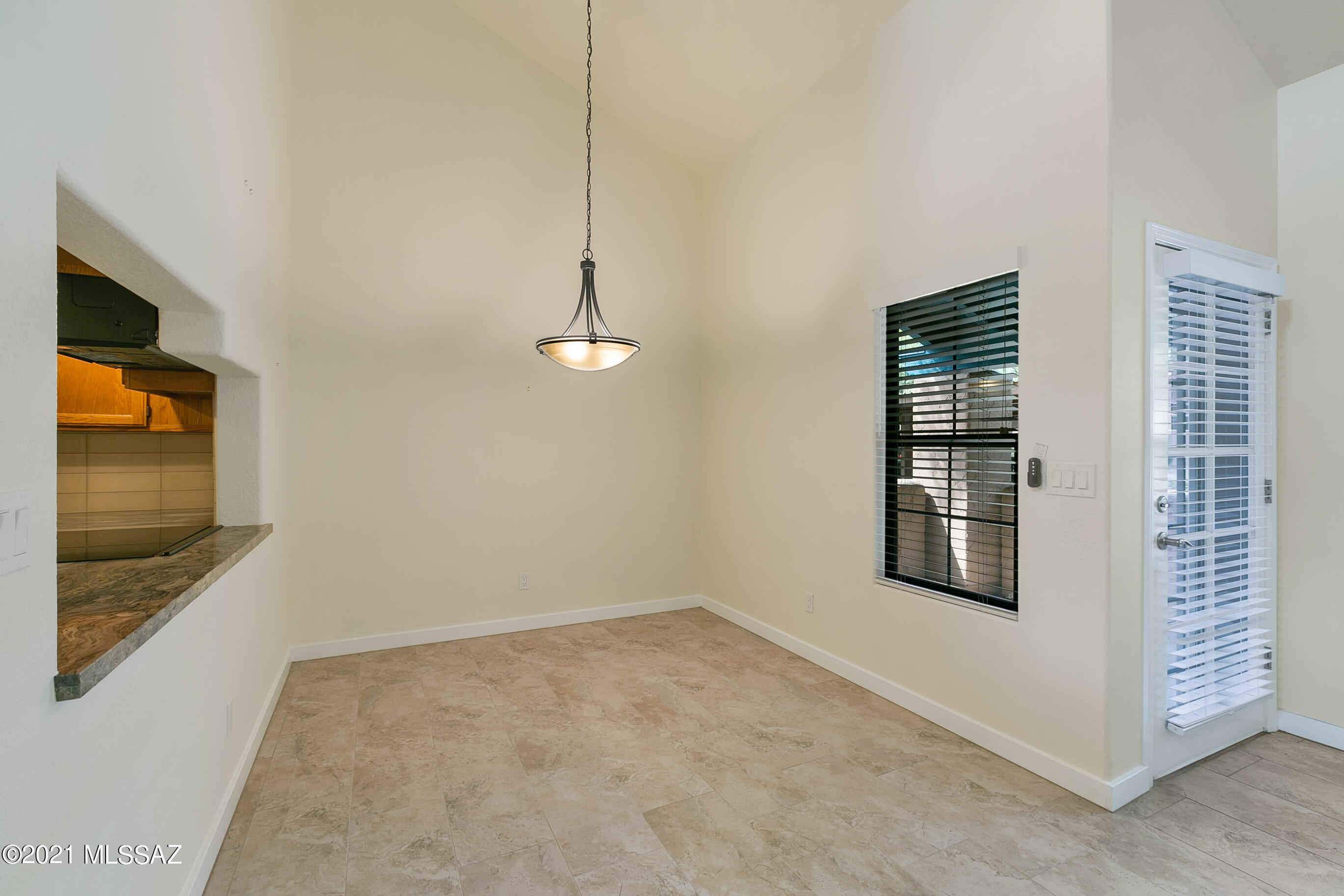 7774 E Via Ventana Norte