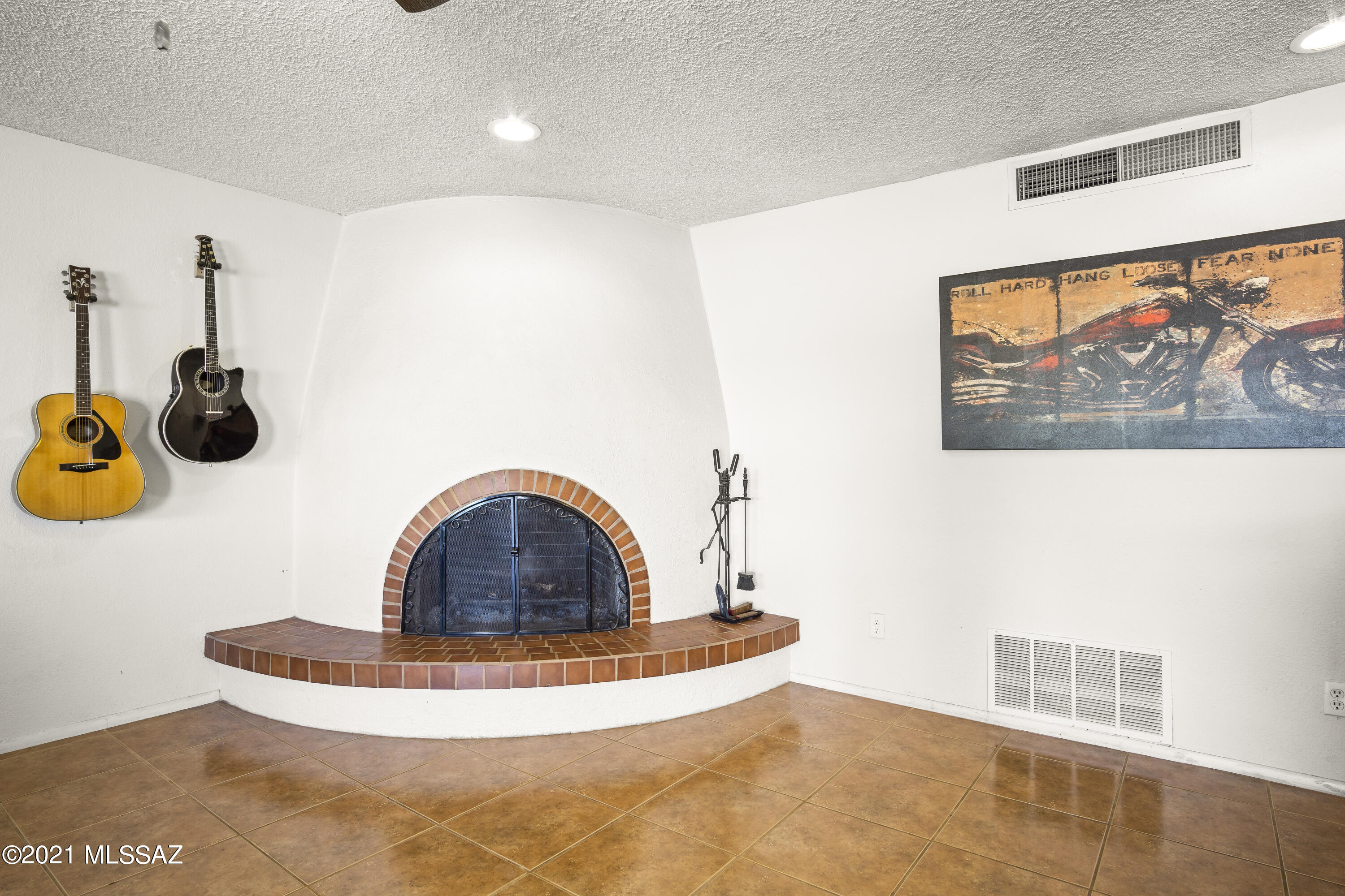 3684 W Briargate Drive