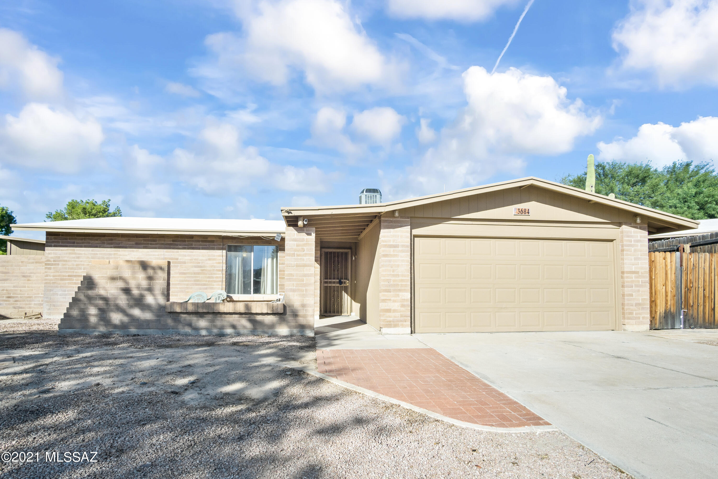 3684 W Briargate Drive
