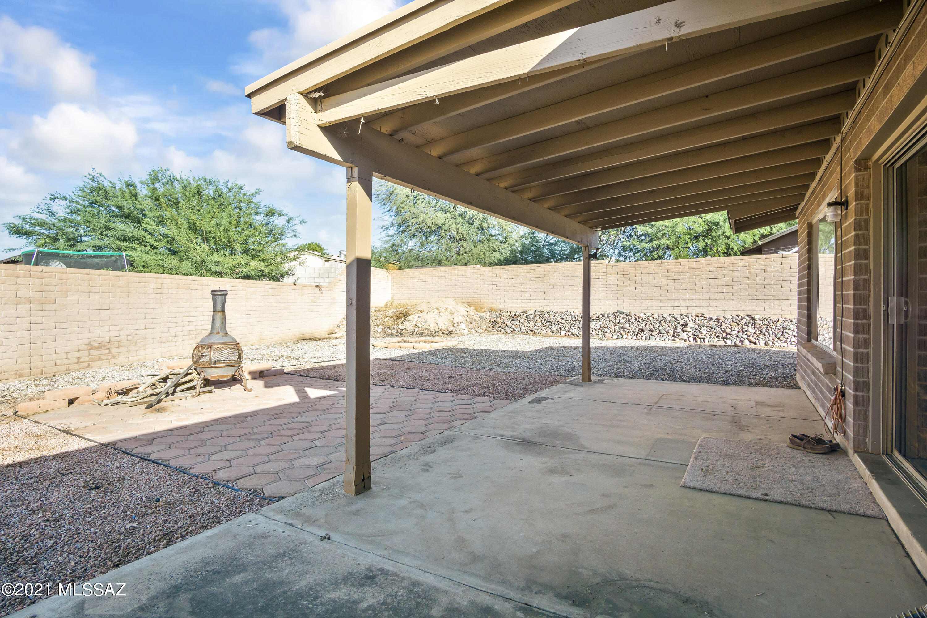 3684 W Briargate Drive