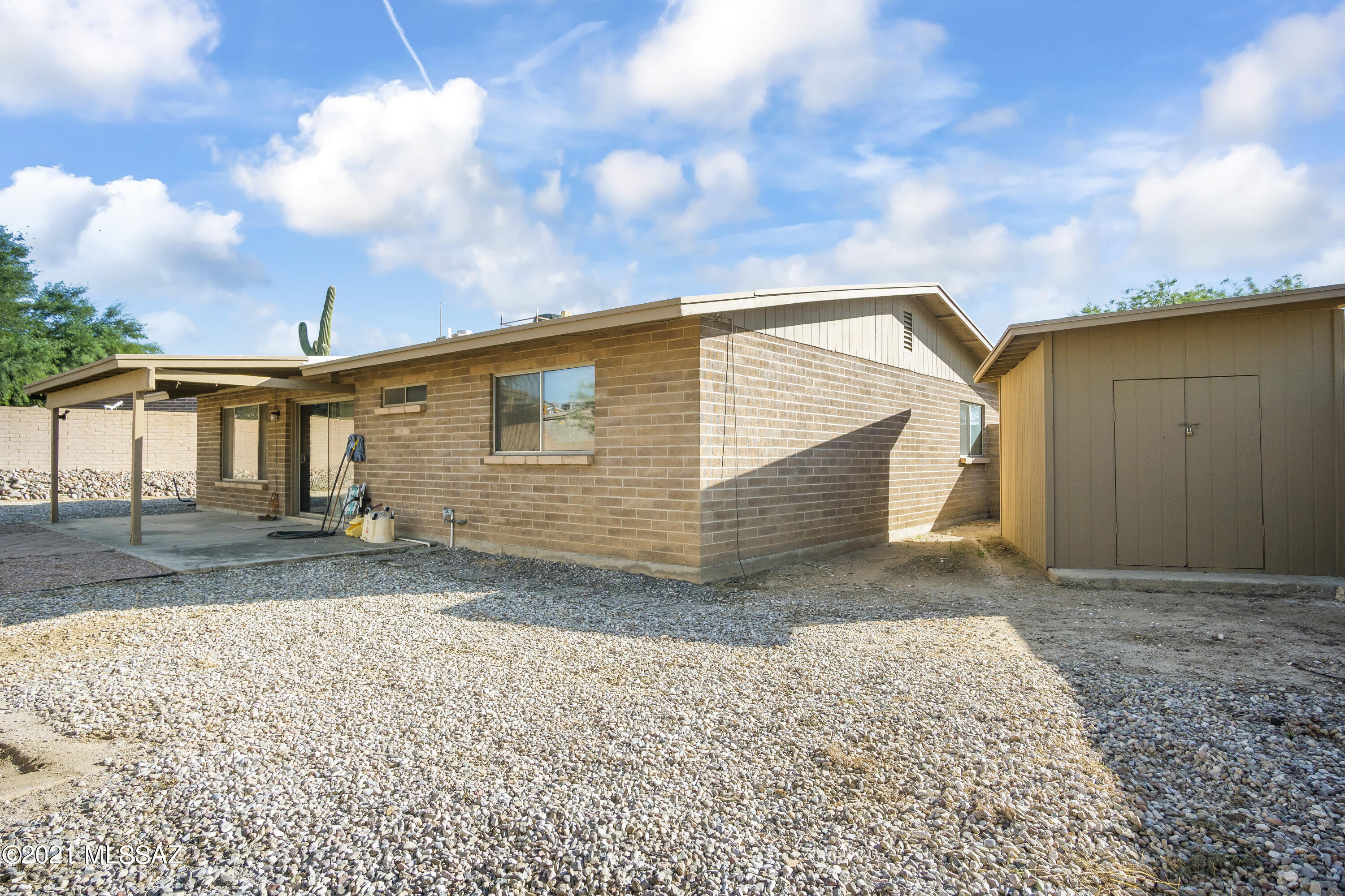 3684 W Briargate Drive
