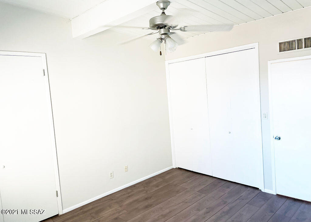 2525 N Alvernon Way Unit: E5