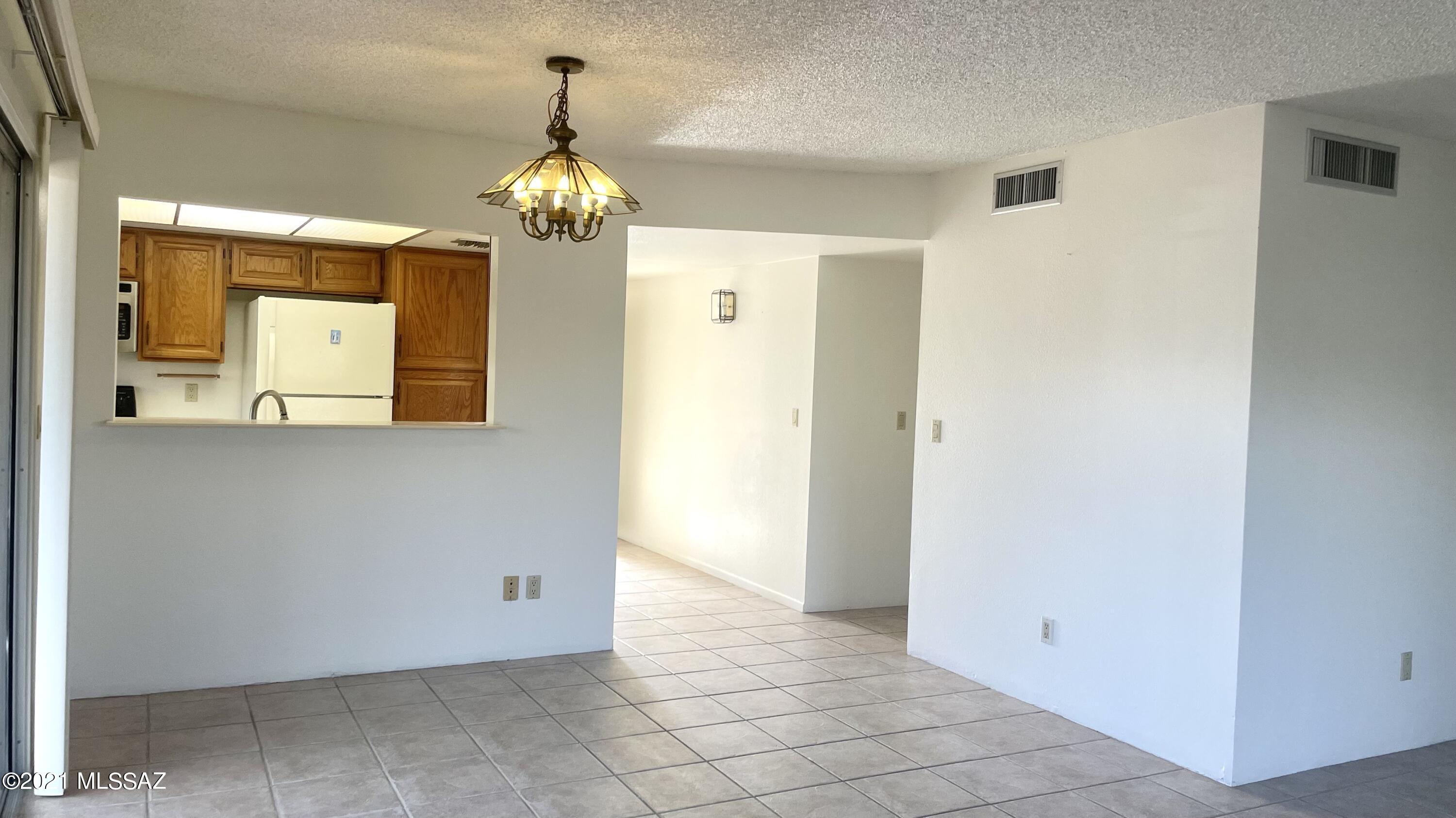 5453 N Arroyo Grande Ci Circle N