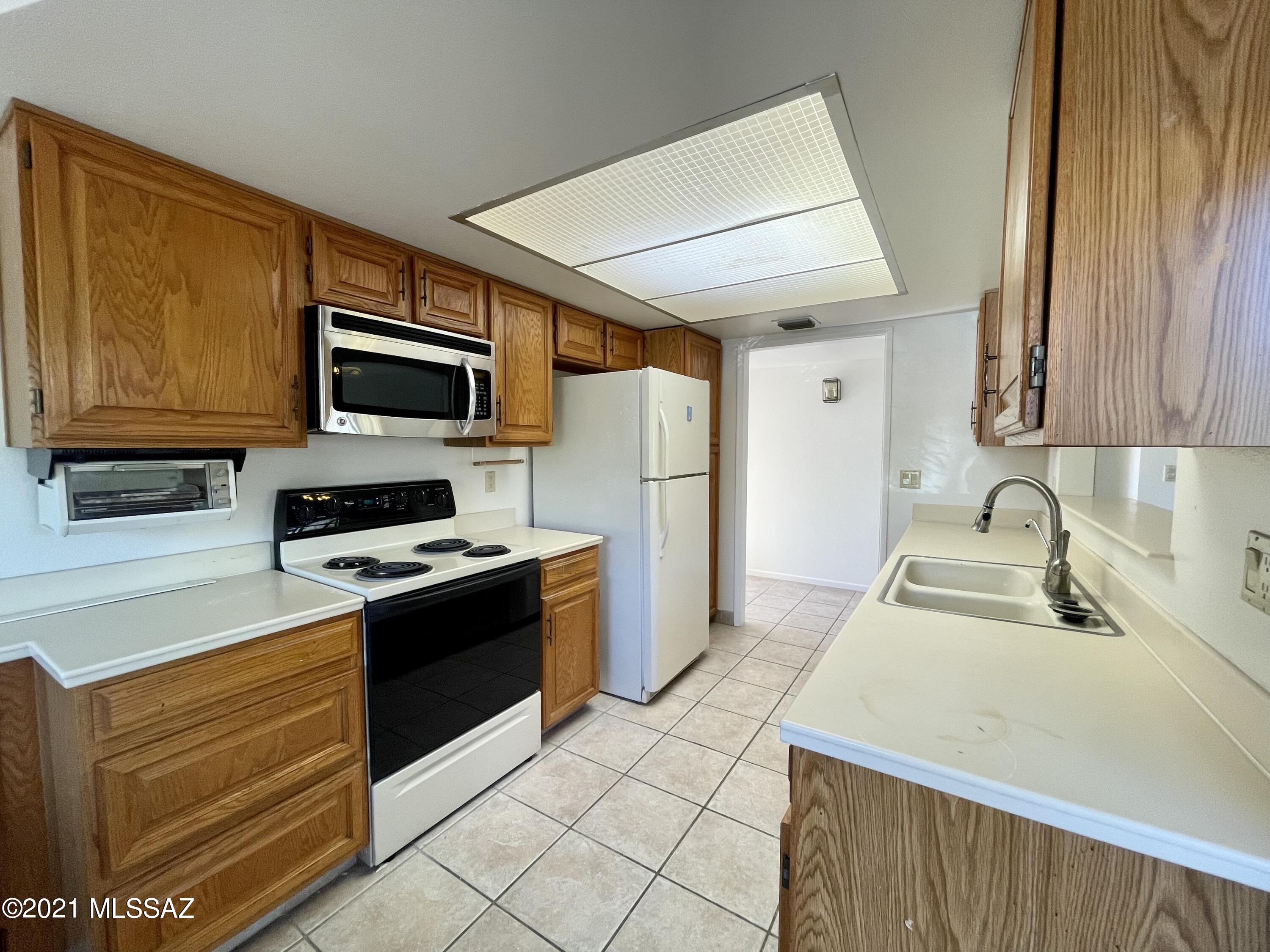 5453 N Arroyo Grande Ci Circle N