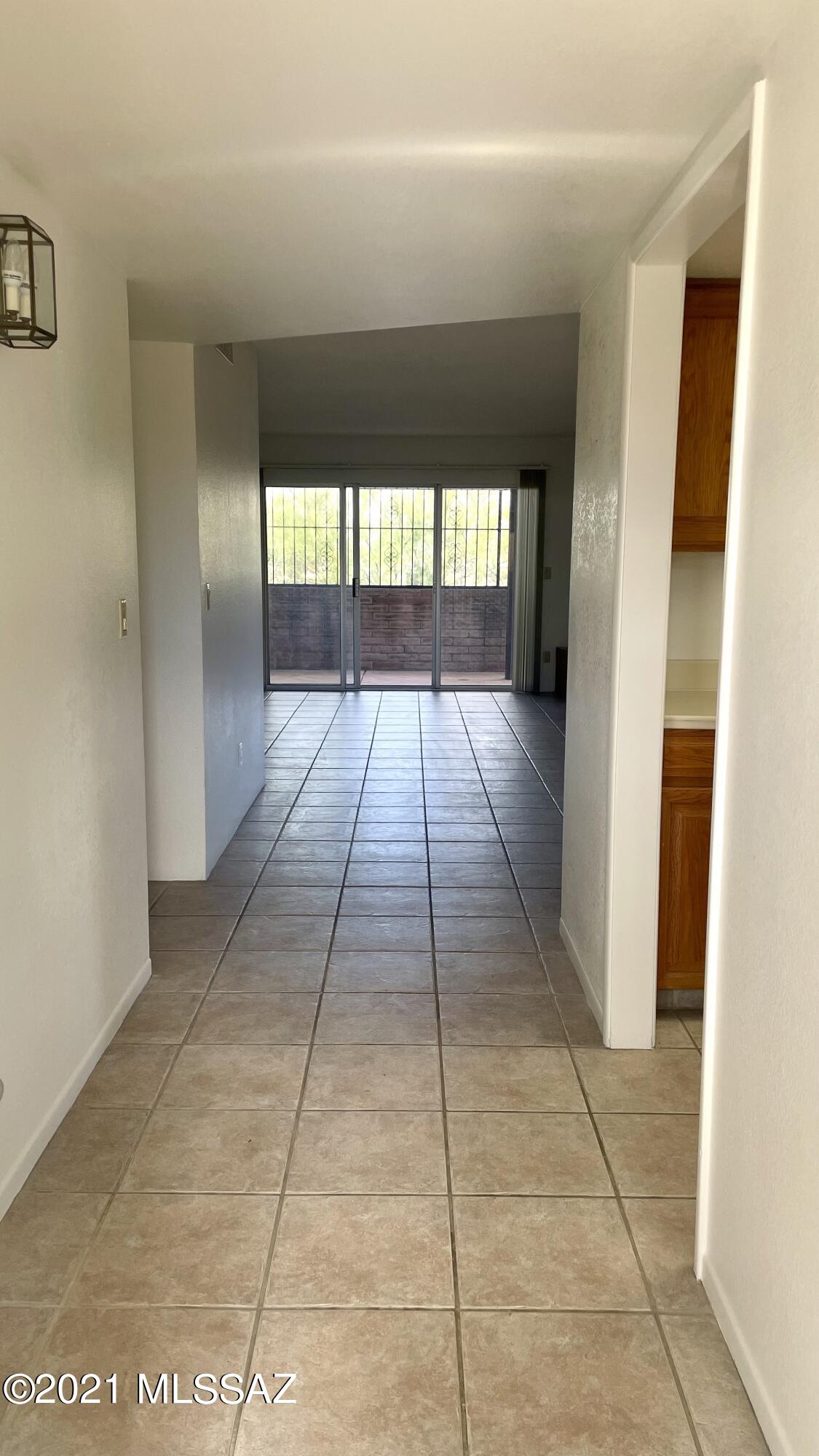 5453 N Arroyo Grande Ci Circle N