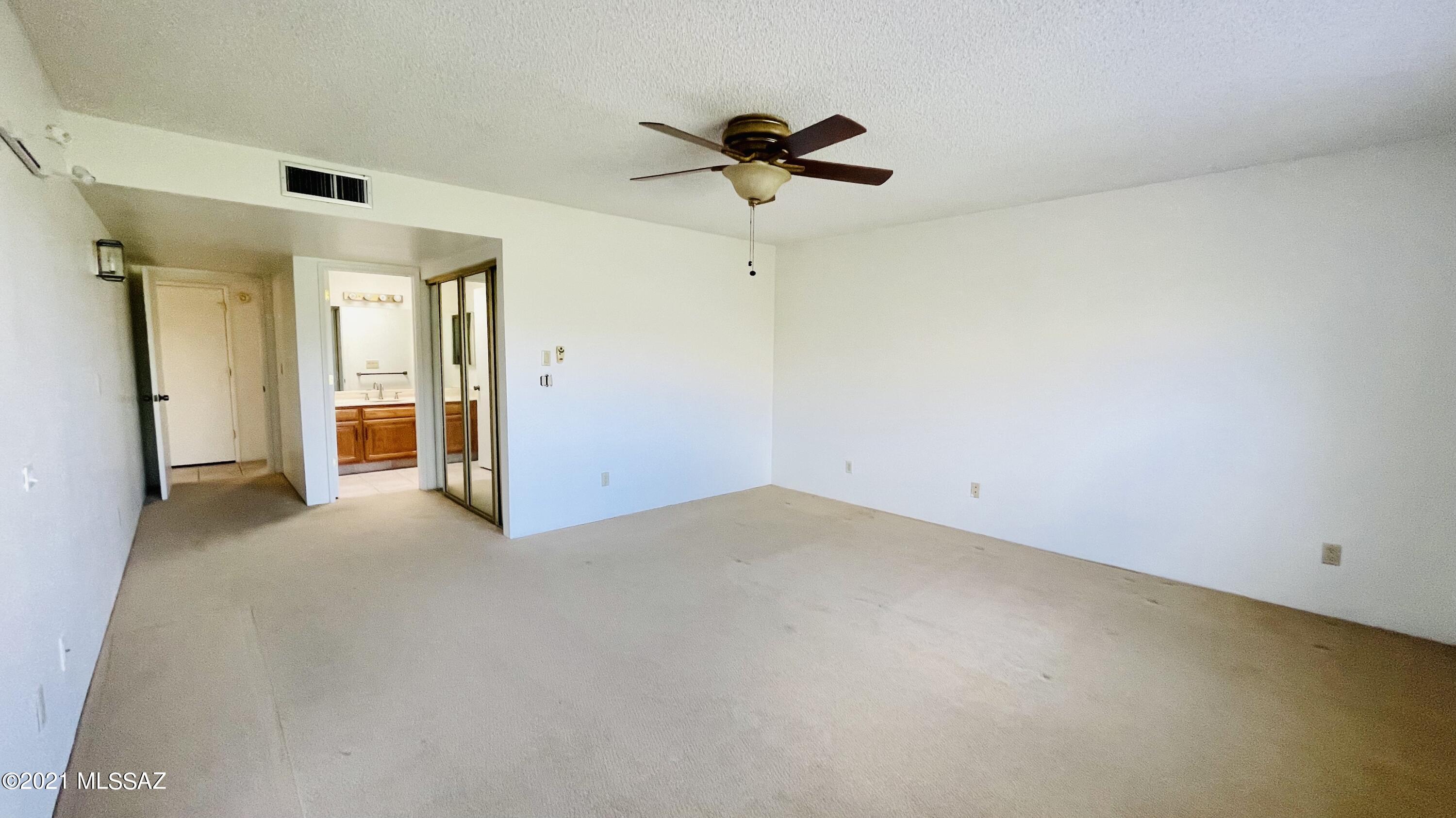 5453 N Arroyo Grande Ci Circle N