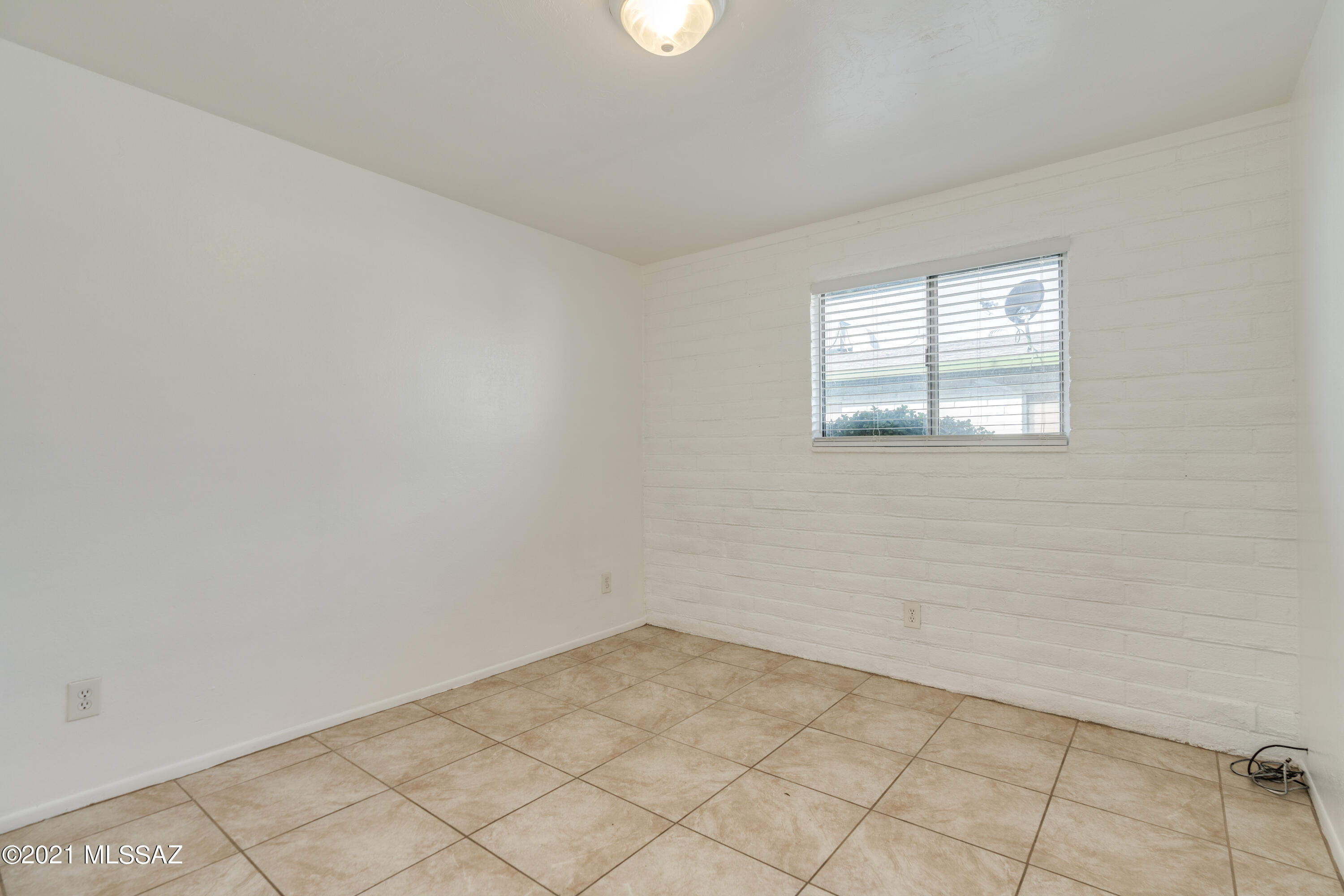 217 W Rillito Street